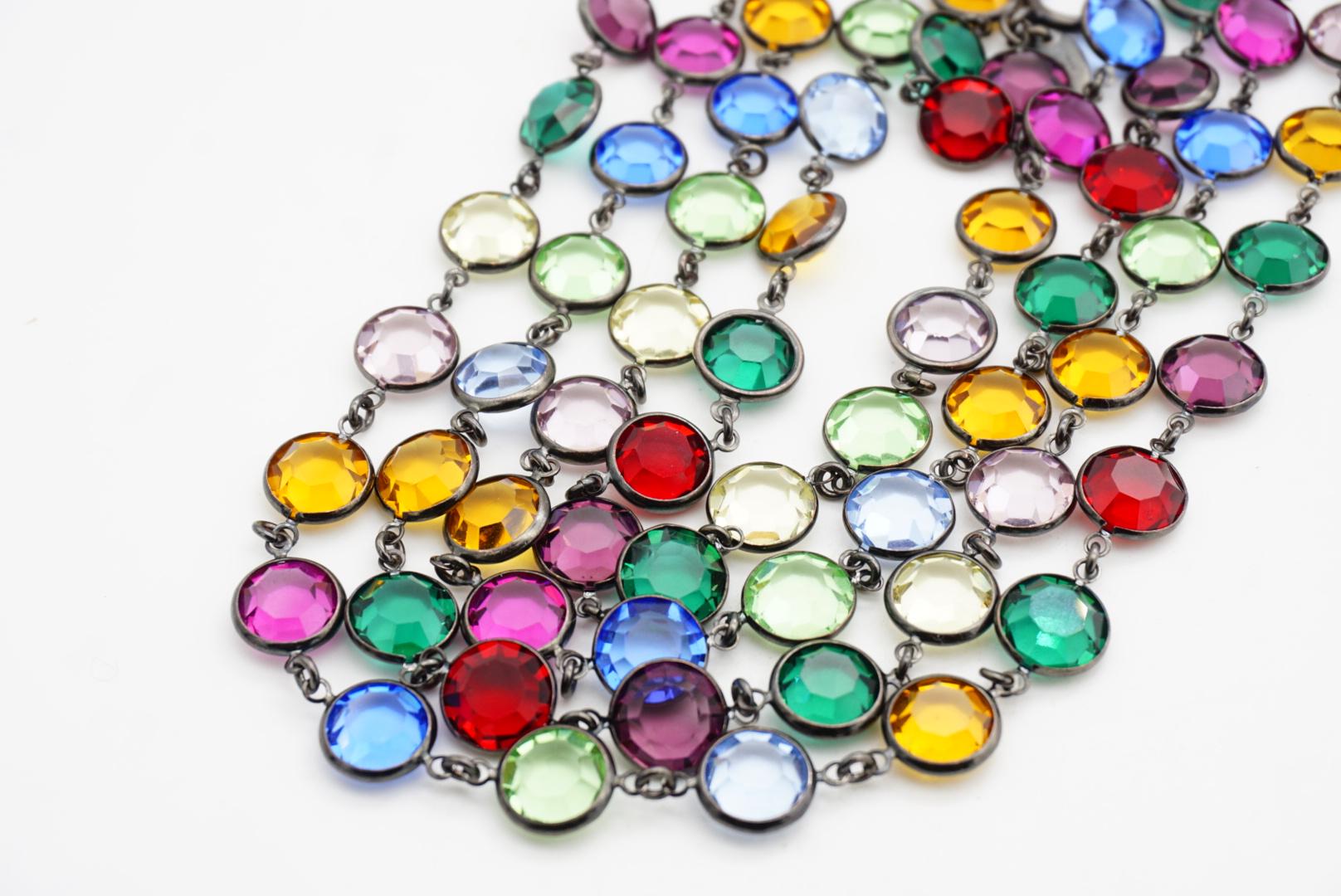 Chanel Vintage 1984 Collana lunga in rubino, smeraldo, zaffiro e cristalli con castone Sautoir in vendita 6