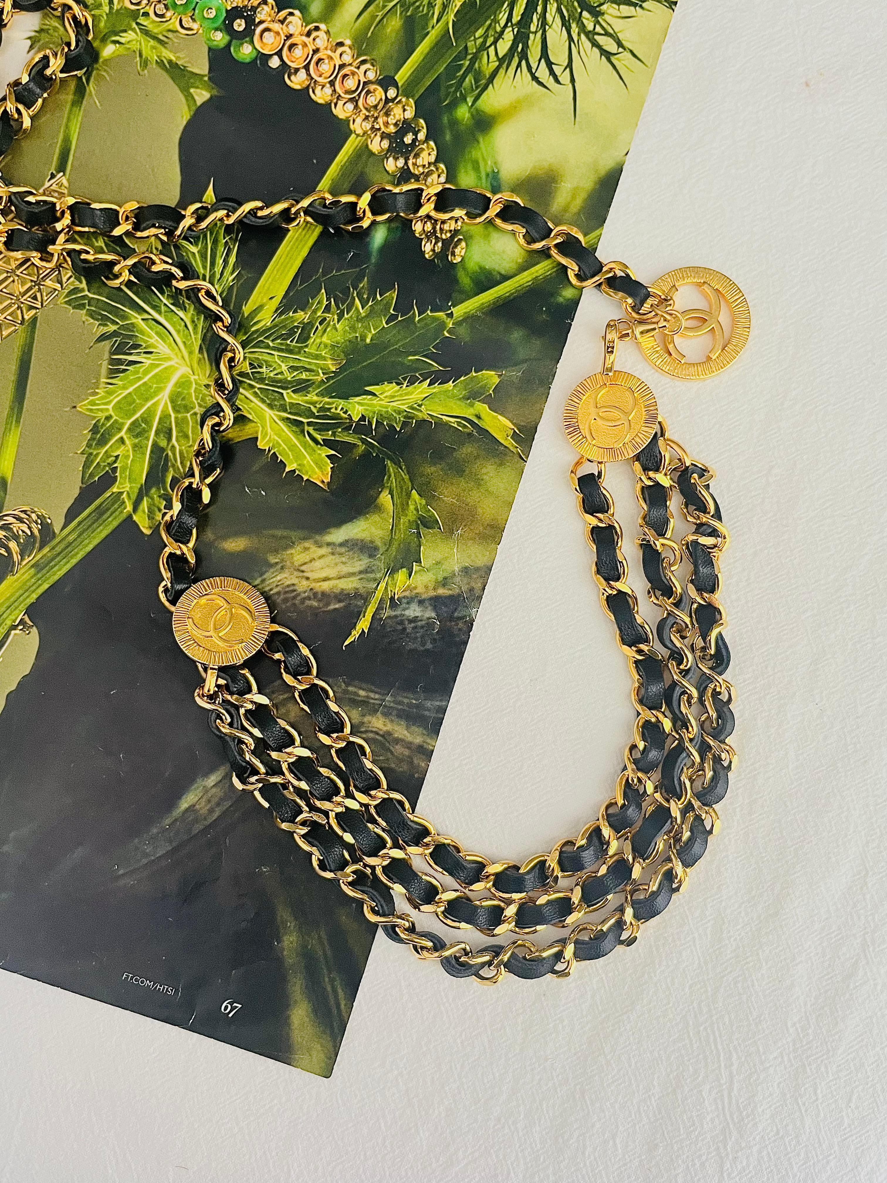 Women's or Men's Chanel Vintage 1984 Medallion CC Logo Black Leather triple Strand Necklace Belt For Sale