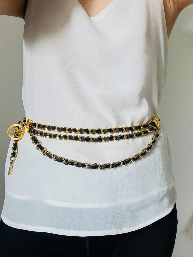 Vintage Black Leather Triple Gold Chain statement belt Multi-Strand Large Chanel Vintage AW 1991 Three Row Cascading Black Leather  main image 2