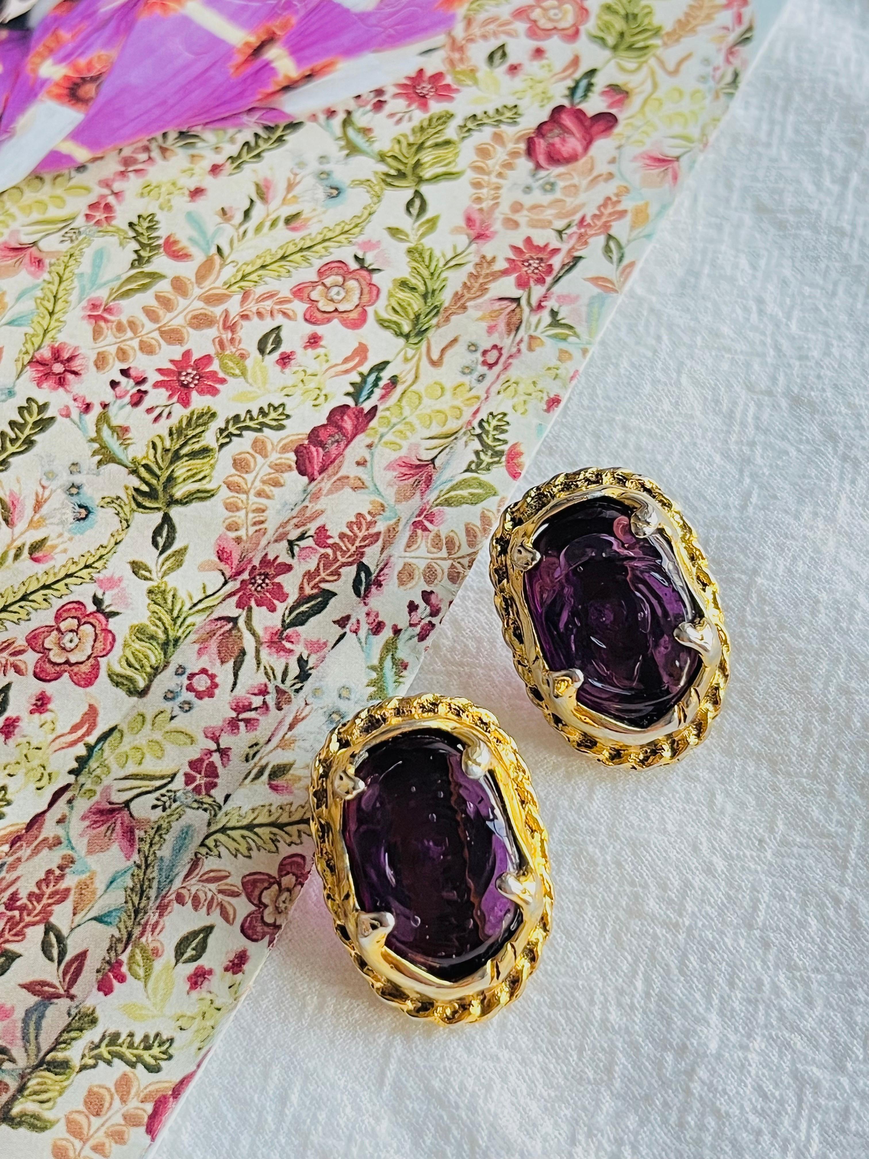 CHANEL Vintage 1985 Gripoix Amethyst Cabochon Crystal Oval Chunky Clip Ohrringe (Art déco) im Angebot