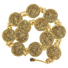 Collana-cintura Chanel vintage del 1985, grande e rara, con medaglione barocco a forma di fiore