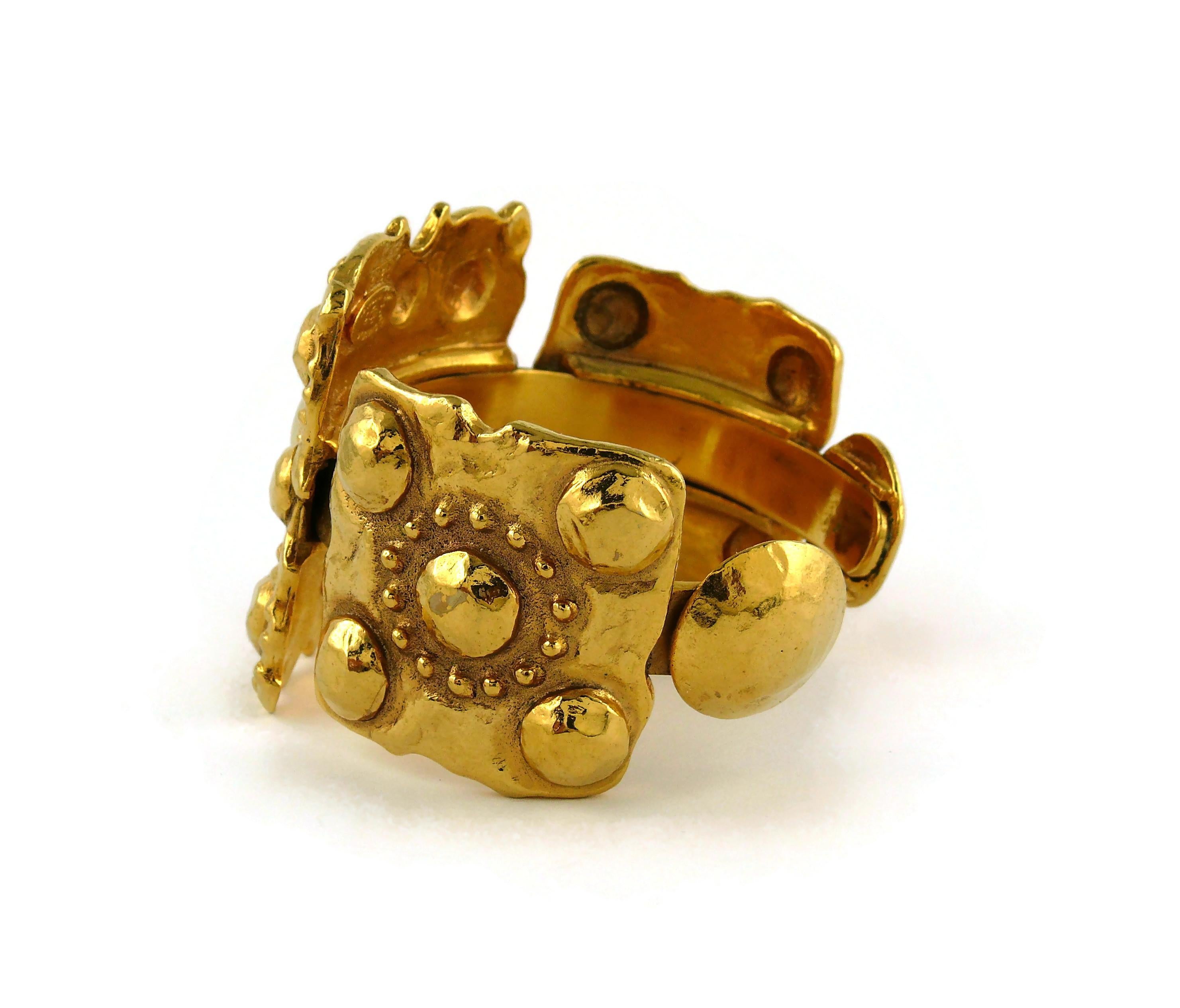 Chanel Vintage 1988 Gold Toned Byzantine Pearl Cuff Bracelet 3