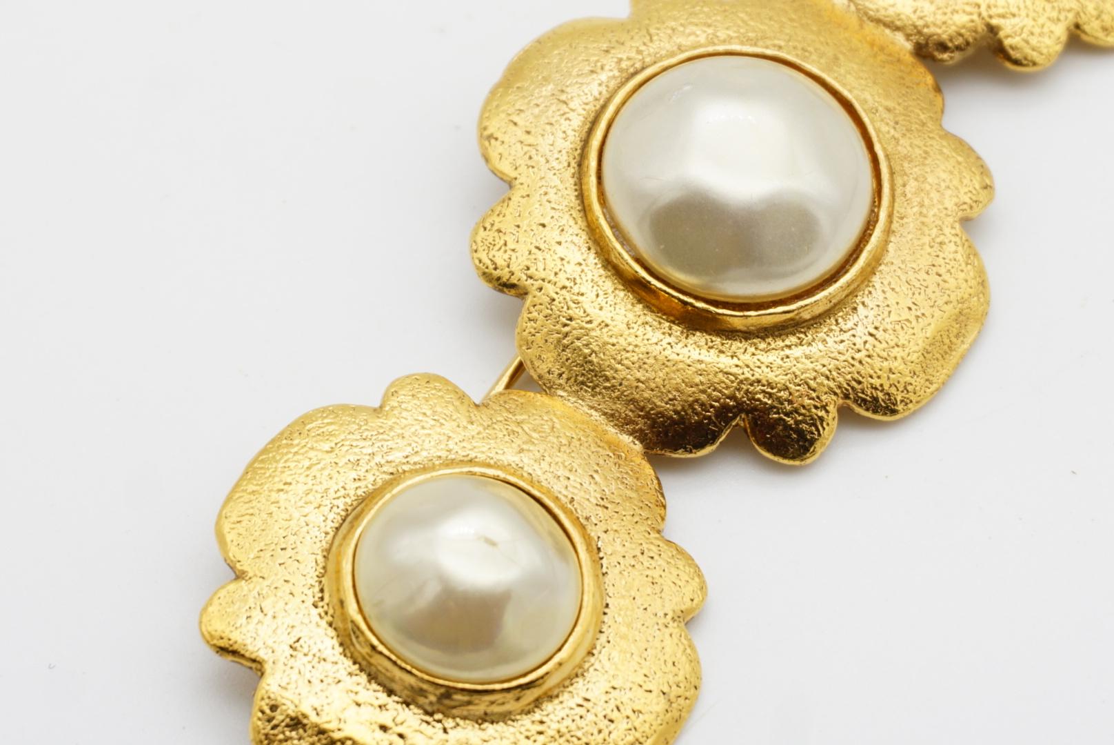 Chanel Vintage 1988 Long Trio Camélia Flower White Pearl Pearls Chunky Brooch For Sale 8