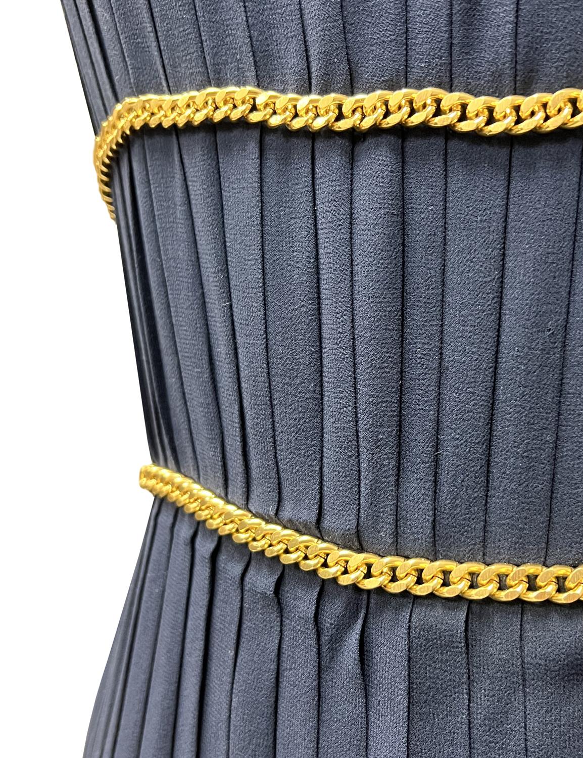 Noir Robe Chanel vintage 1988 plissée en soie bleu marine M en vente