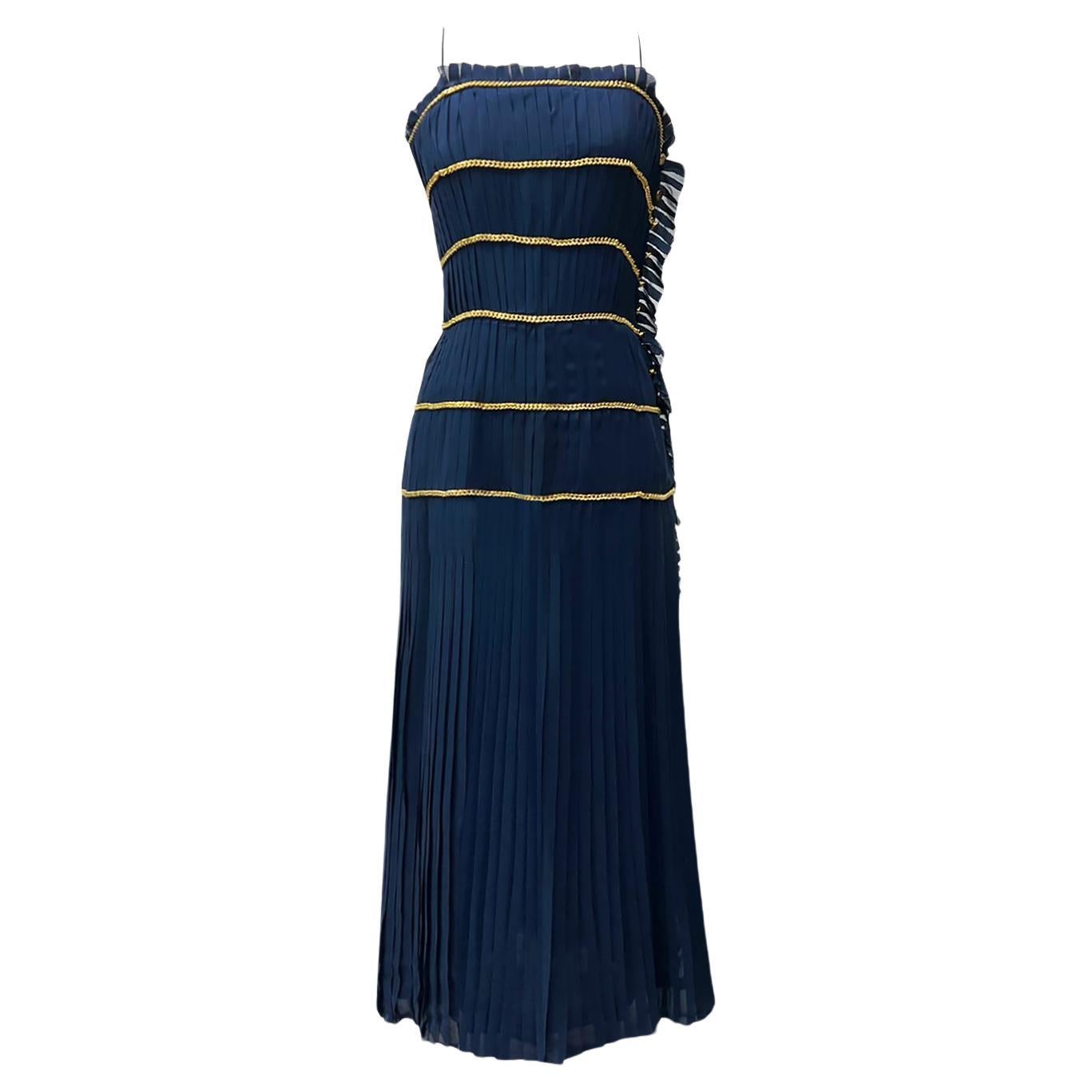 Robe Chanel vintage 1988 plissée en soie bleu marine M en vente