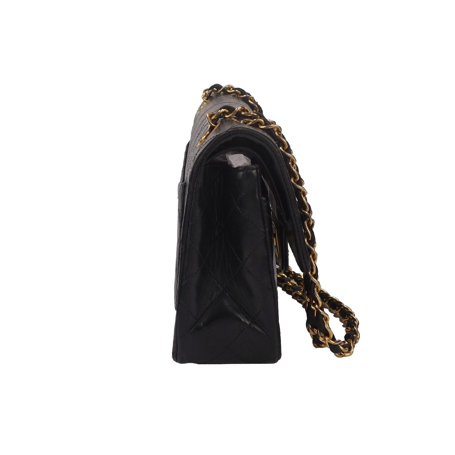 Noir Chanel Vintage 1989 - 1991 Black Classic Flap Small 23cm Gold Hardware