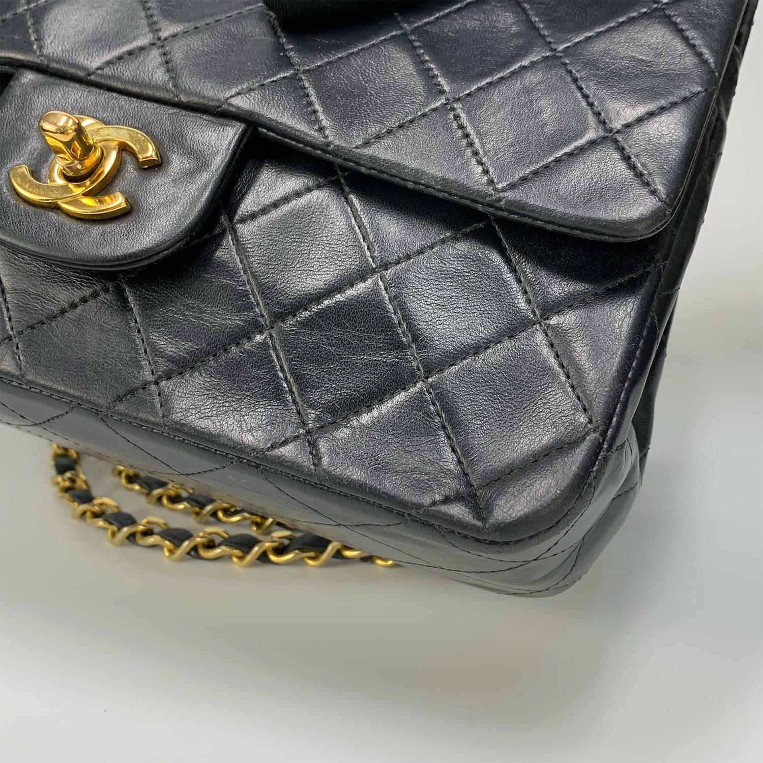 Chanel Vintage 1989 - 1991 Black Classic Flap Small 23cm Gold Hardware 3