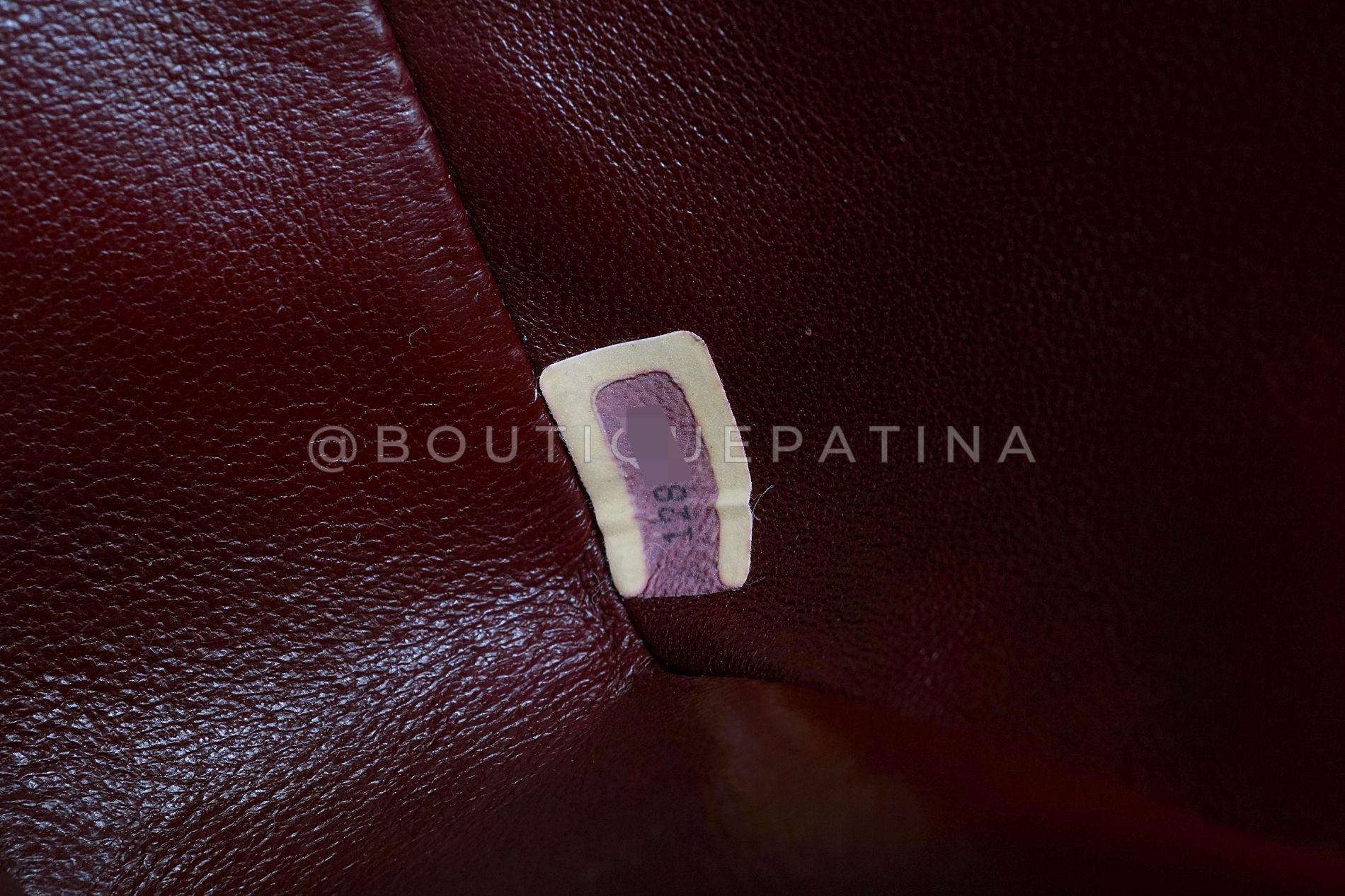 Chanel Vintage 1989 Schwarz Mini Flap Bag Klassisches Lammfell 20cm 24k GHW 68724 im Angebot 9