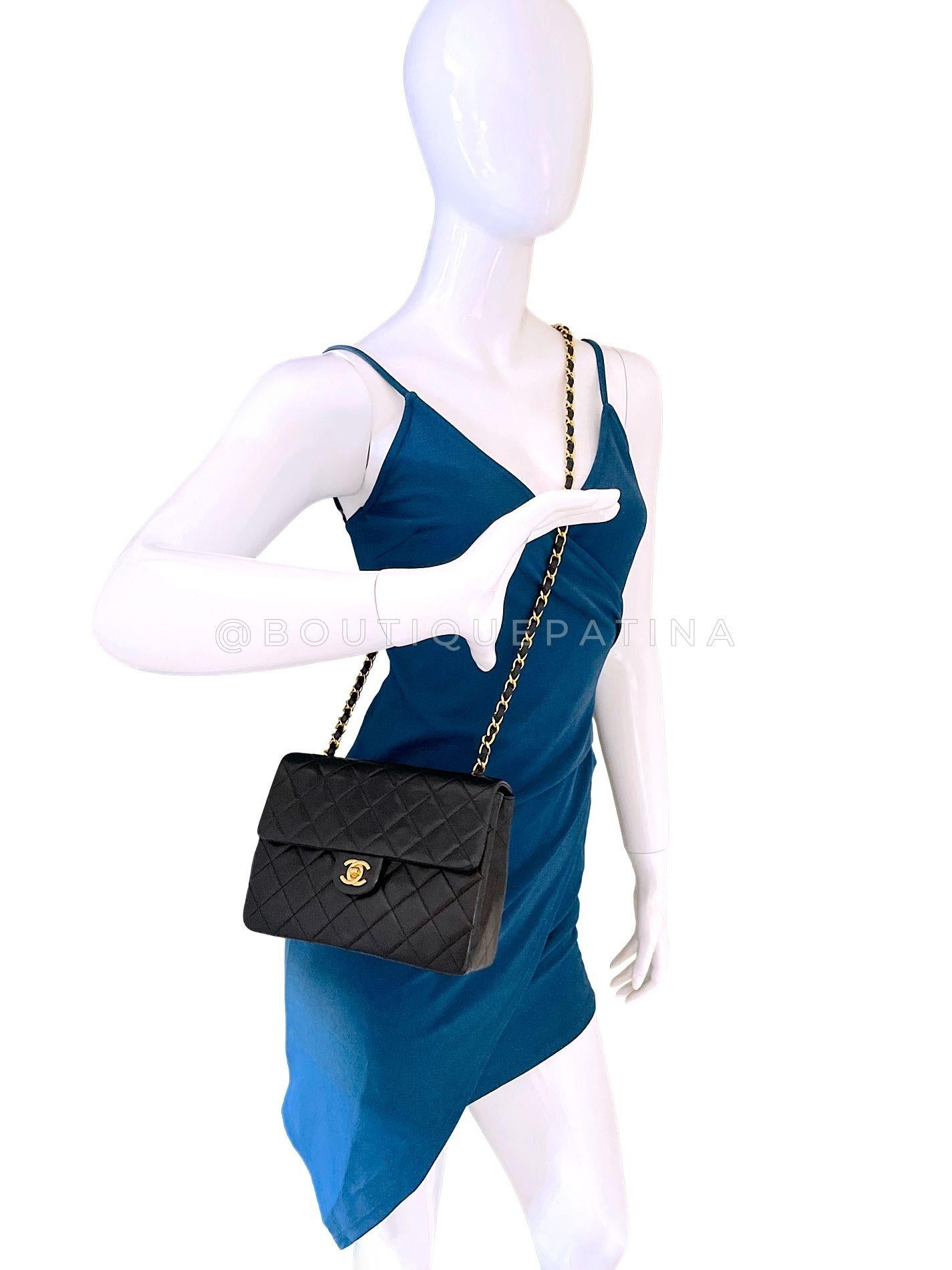 Chanel Vintage 1989 Schwarz Mini Flap Bag Klassisches Lammfell 20cm 24k GHW 68724 im Angebot 11