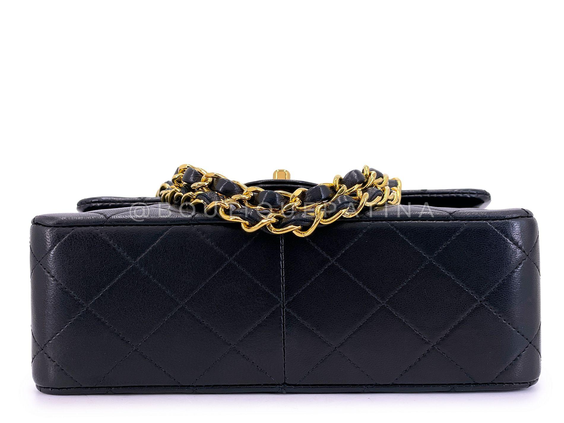 Chanel Vintage 1989 Schwarz Mini Flap Bag Klassisches Lammfell 20cm 24k GHW 68724 im Angebot 2