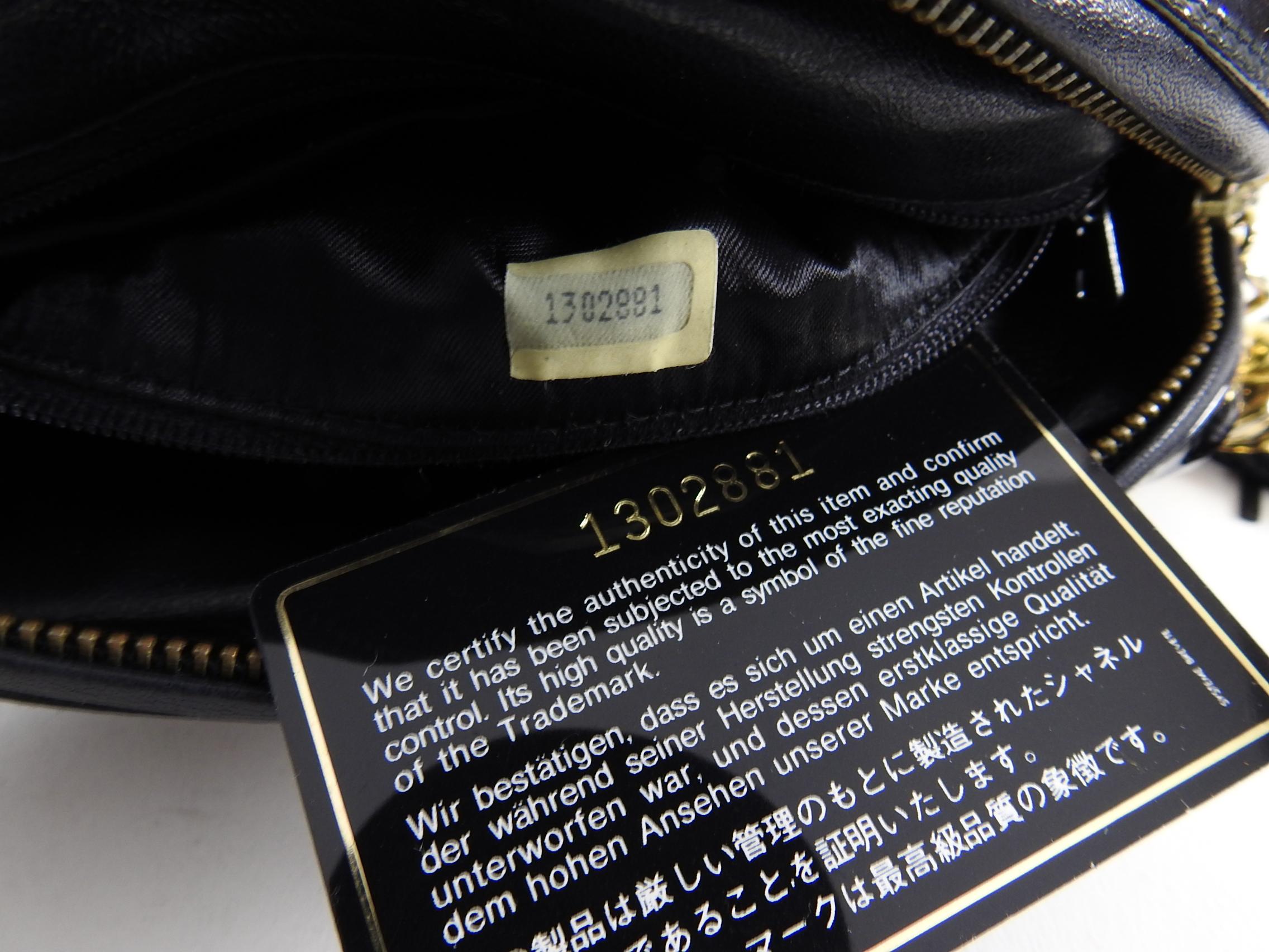 Chanel Vintage 1989 Black Patent CC Quilt Camera Bag 7