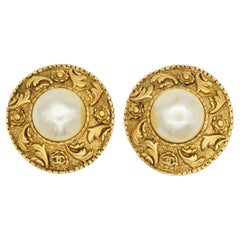 Chanel Vintage 1989 Large Baroque Pearl Coco Logo CC Leaf Flower Clip Earrings