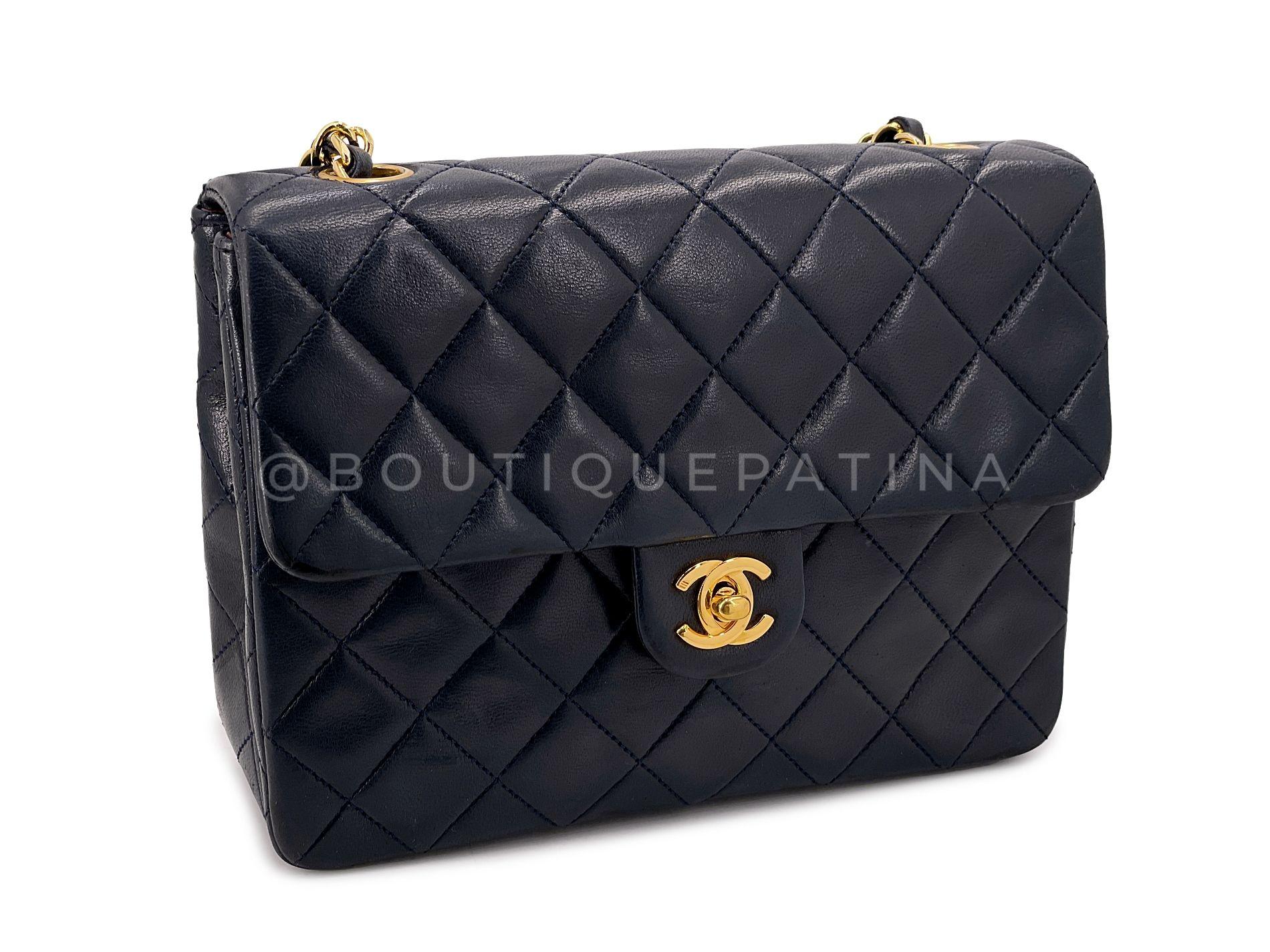 Chanel Vintage 1990 Black Mini Flap Bag Classic Lambskin 20cm 24k GHW 67940 In Excellent Condition For Sale In Costa Mesa, CA