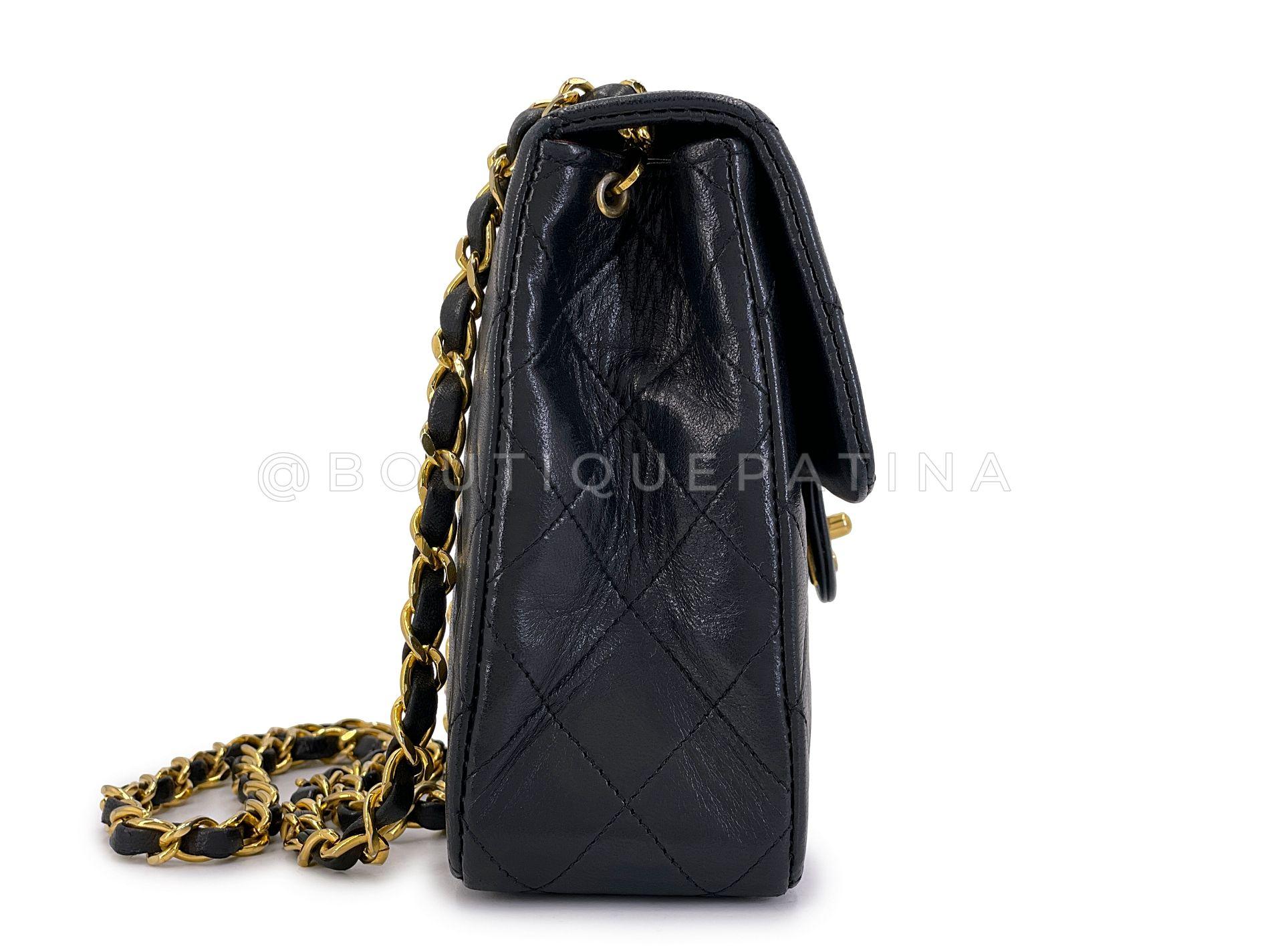 Women's Chanel Vintage 1990 Black Mini Flap Bag Classic Lambskin 20cm 24k GHW 68111
