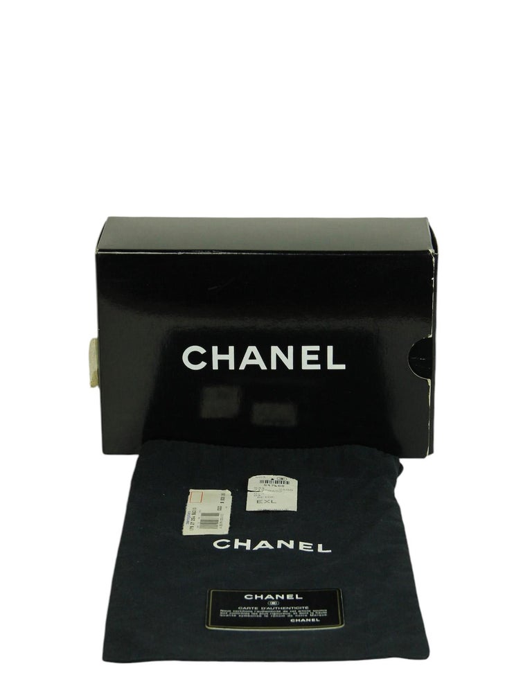 Chanel Vintage 1990s Beige Caviar Leather Quilted Belt Bag  display picture 3