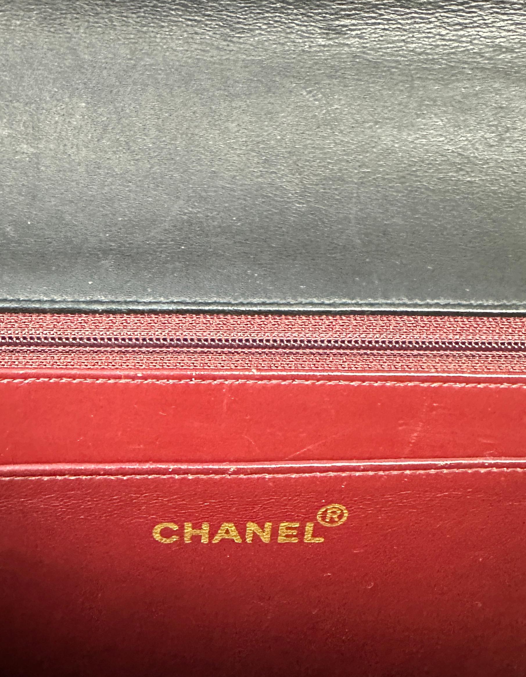 Chanel Vintage 1990s Black Lambskin Leather XL Jumbo Flap Bag For Sale 8