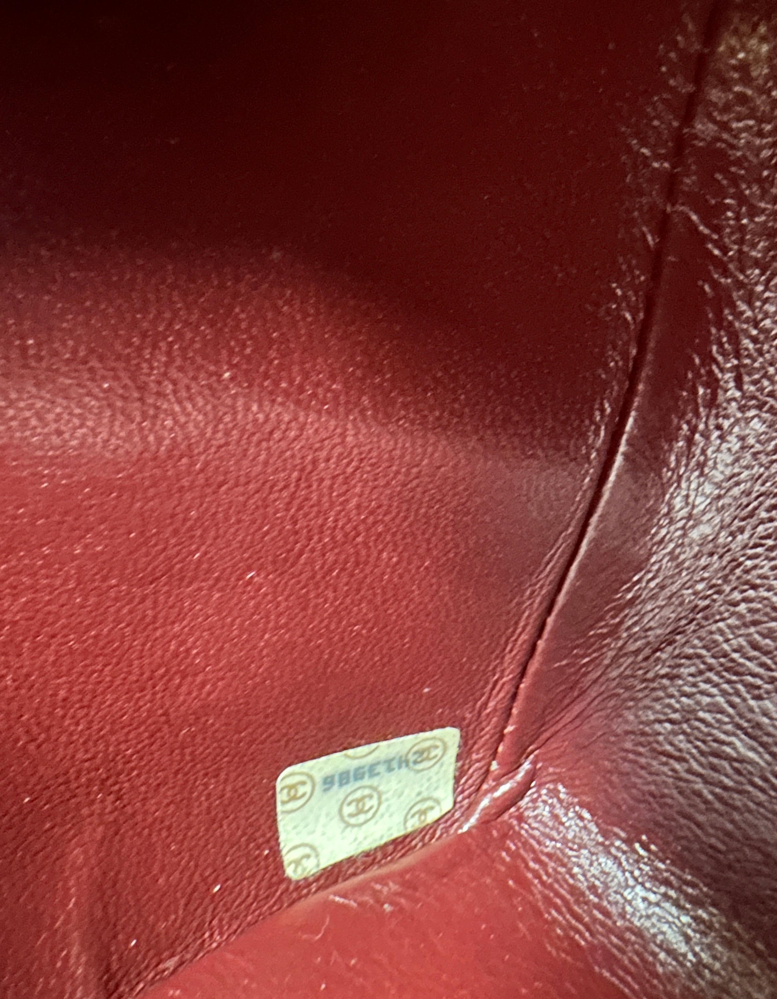 Chanel Vintage 1990s Black Lambskin Leather XL Jumbo Flap Bag For Sale 10