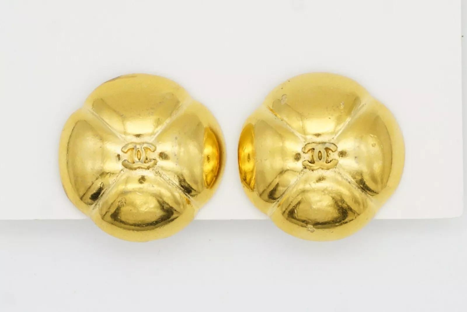 Chanel Vintage 1990s Coco Crush Classic Logo CC Camellia Cross Dome Earrings For Sale 3