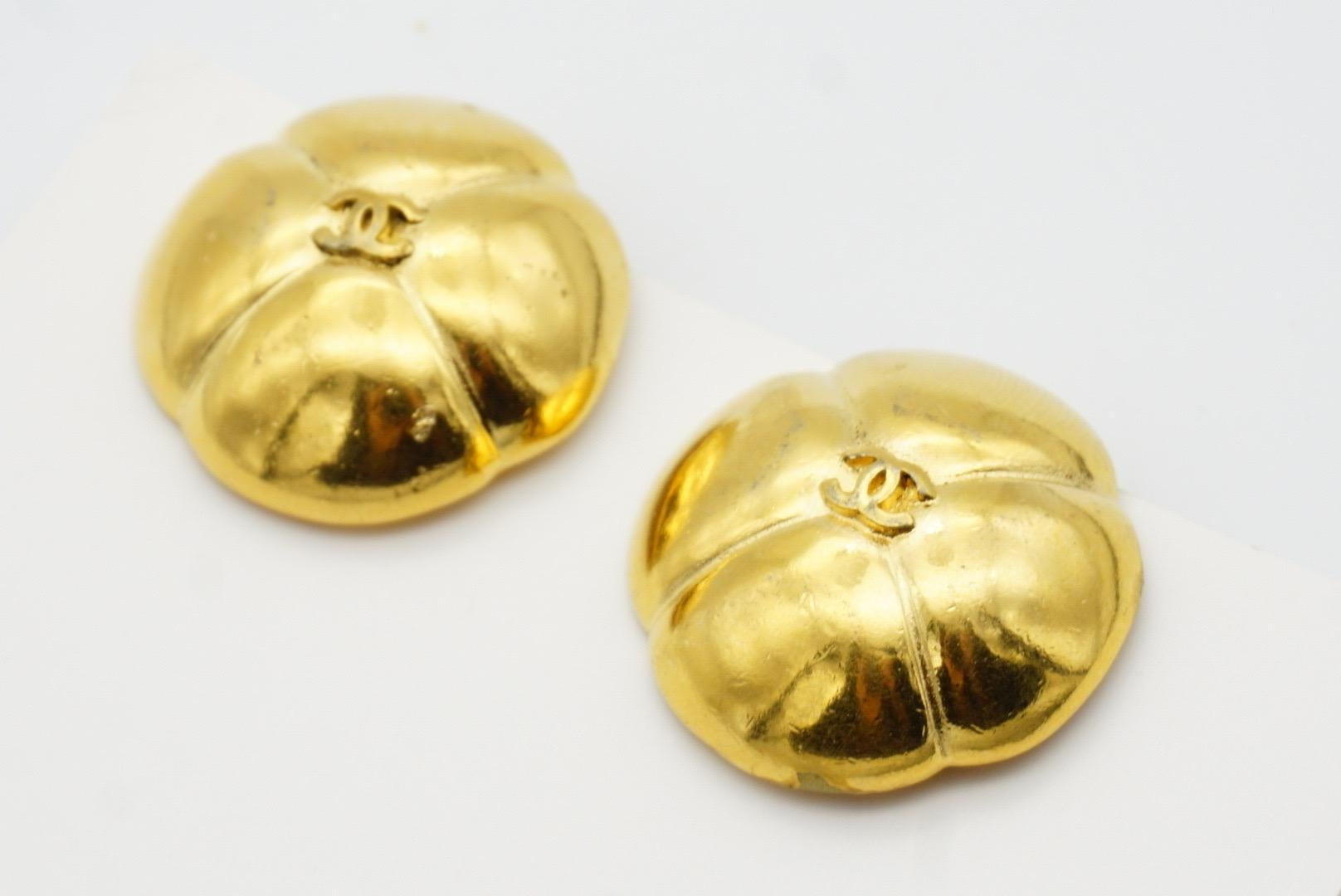 Chanel Vintage 1990s Coco Crush Classic Logo CC Camellia Cross Dome Earrings For Sale 4