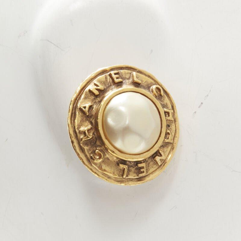 Women's CHANEL Vintage 1990's Collection 26 gold logo faux pearl medallion clip earrings