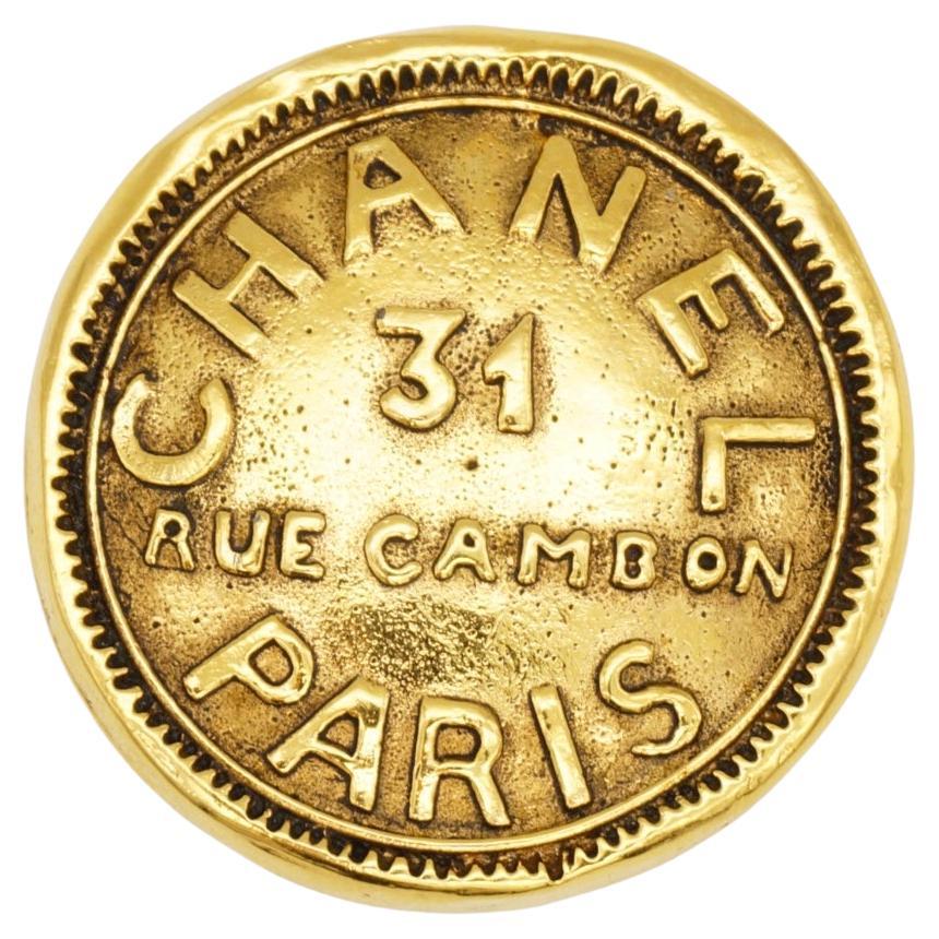 Chanel Vintage anni 
90 Iconic 31 Rue Cambon Paris Logo Circle Round Chunky Spilla