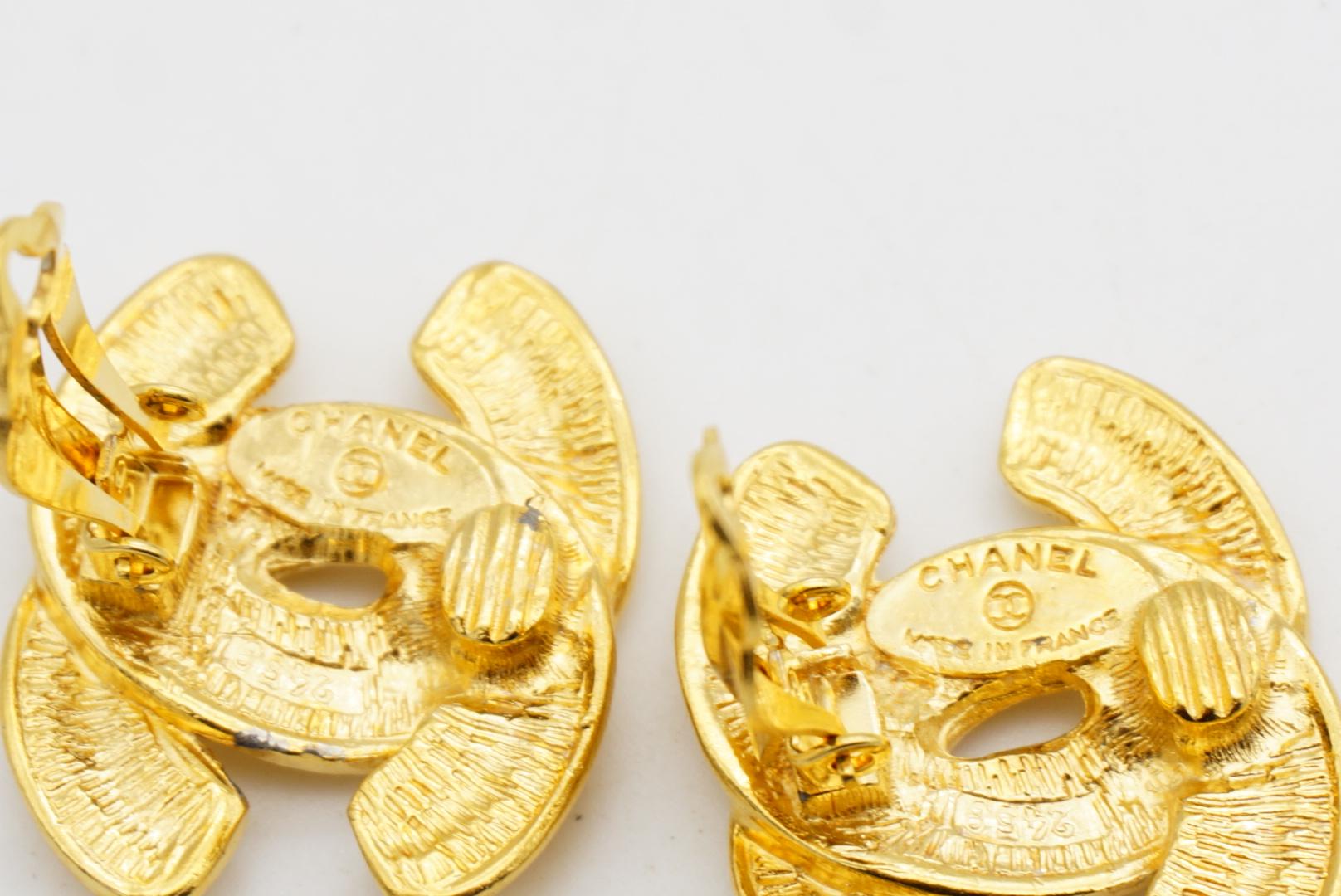 Chanel Vintage 1990s Large Iconic Matelassé Quilted Logo CC Coco Clip Earrings For Sale 14