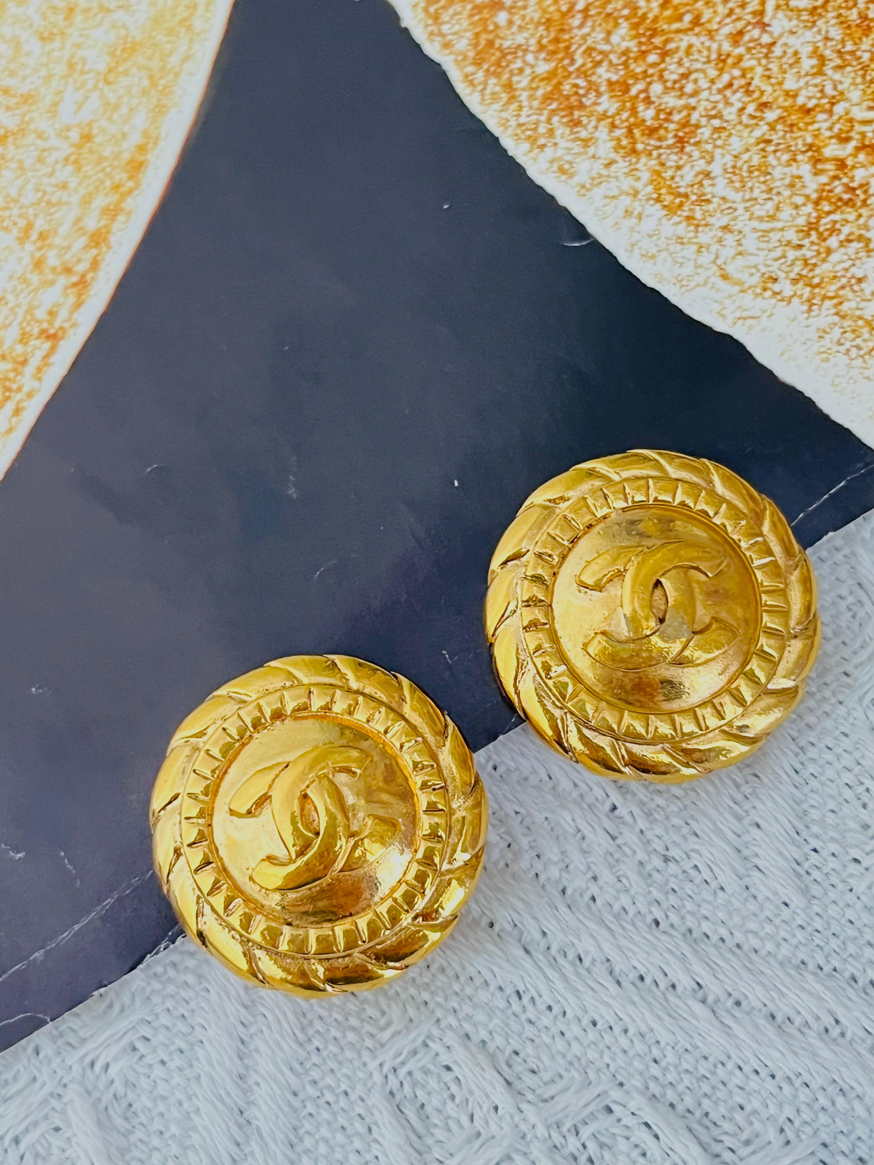 Art Deco Chanel Vintage 1990's Large Logo CC Relief Coco Round Circle Rope Clip Earrings For Sale