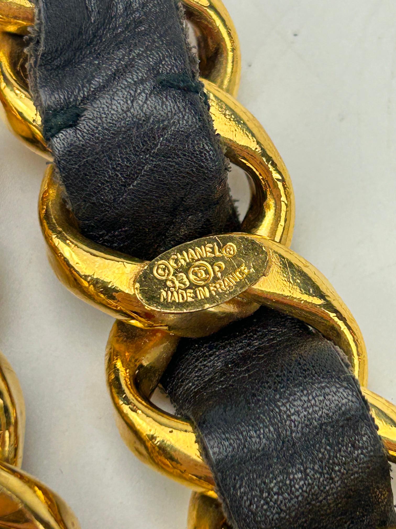 Chanel Vintage 1990s Runway Iconic Double Chain Belt Necklace In Good Condition For Sale In Philadelphia, PA