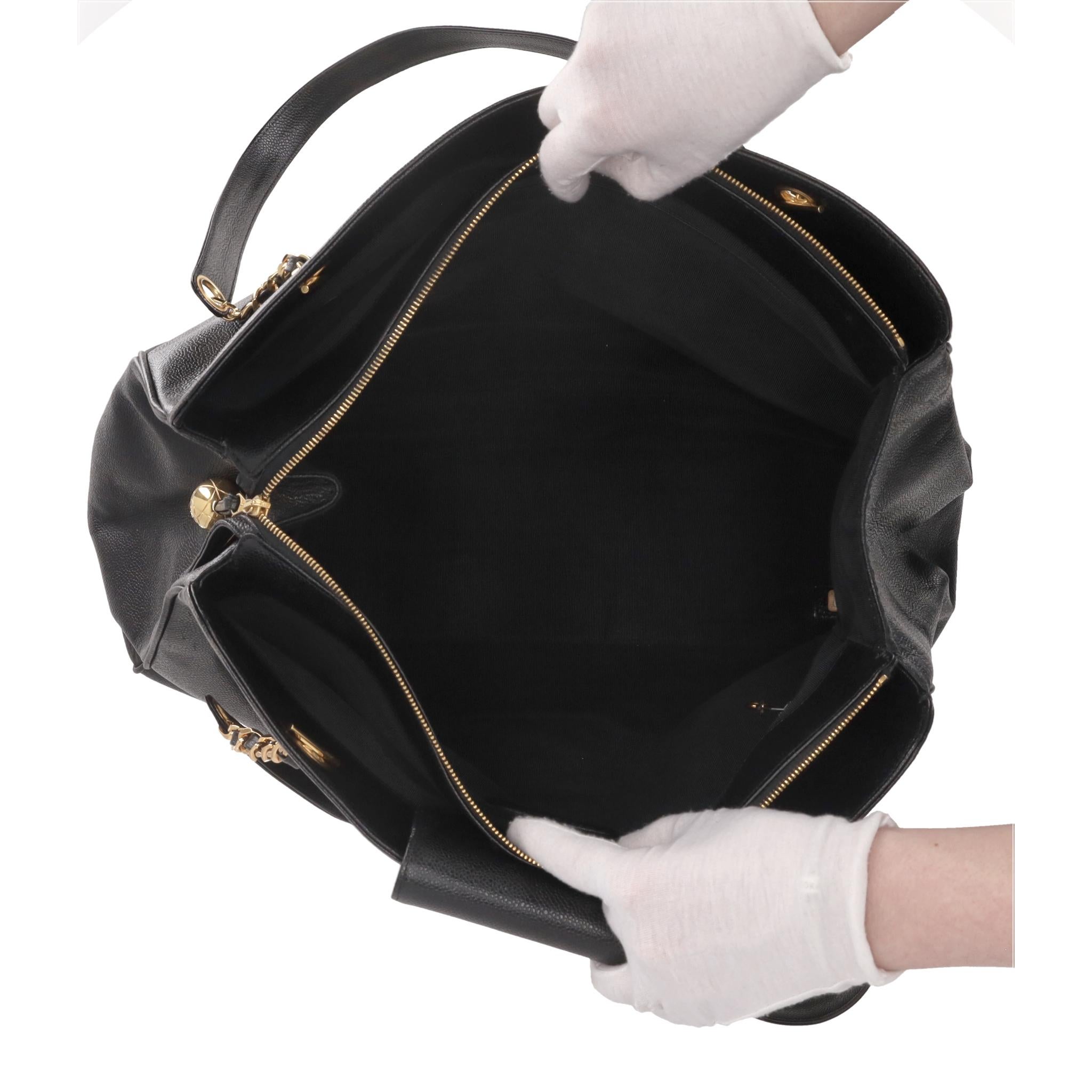 Chanel Vintage 1990er Supermodel Leder XXL Tragetasche im Angebot 7