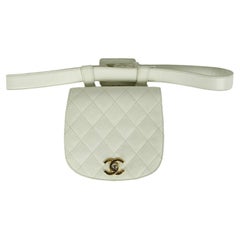 Chanel Vintage 1990s WhiteCaviar Leather Quilted Belt Bag sz 85/34"