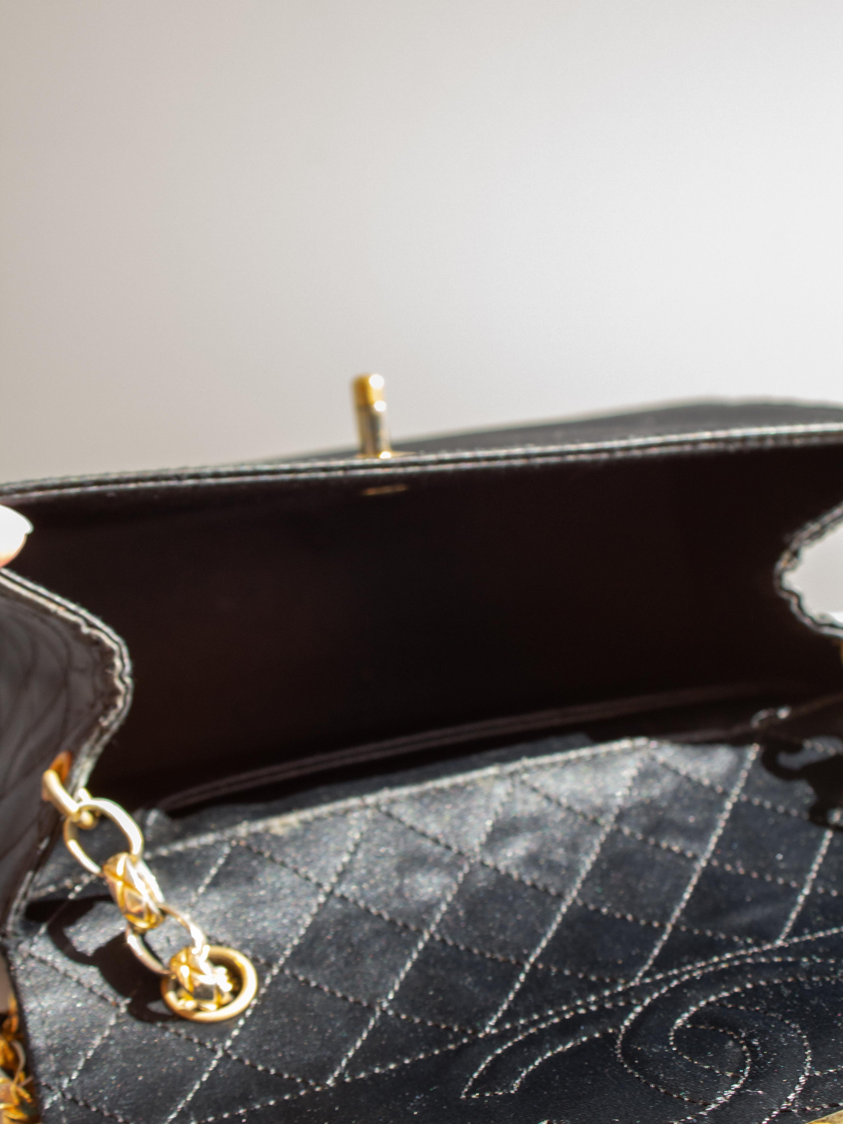 Chanel Vintage 1991 Black Satin Quilted Lambskin Trapezoid 24K Gold CC Bag For Sale 11