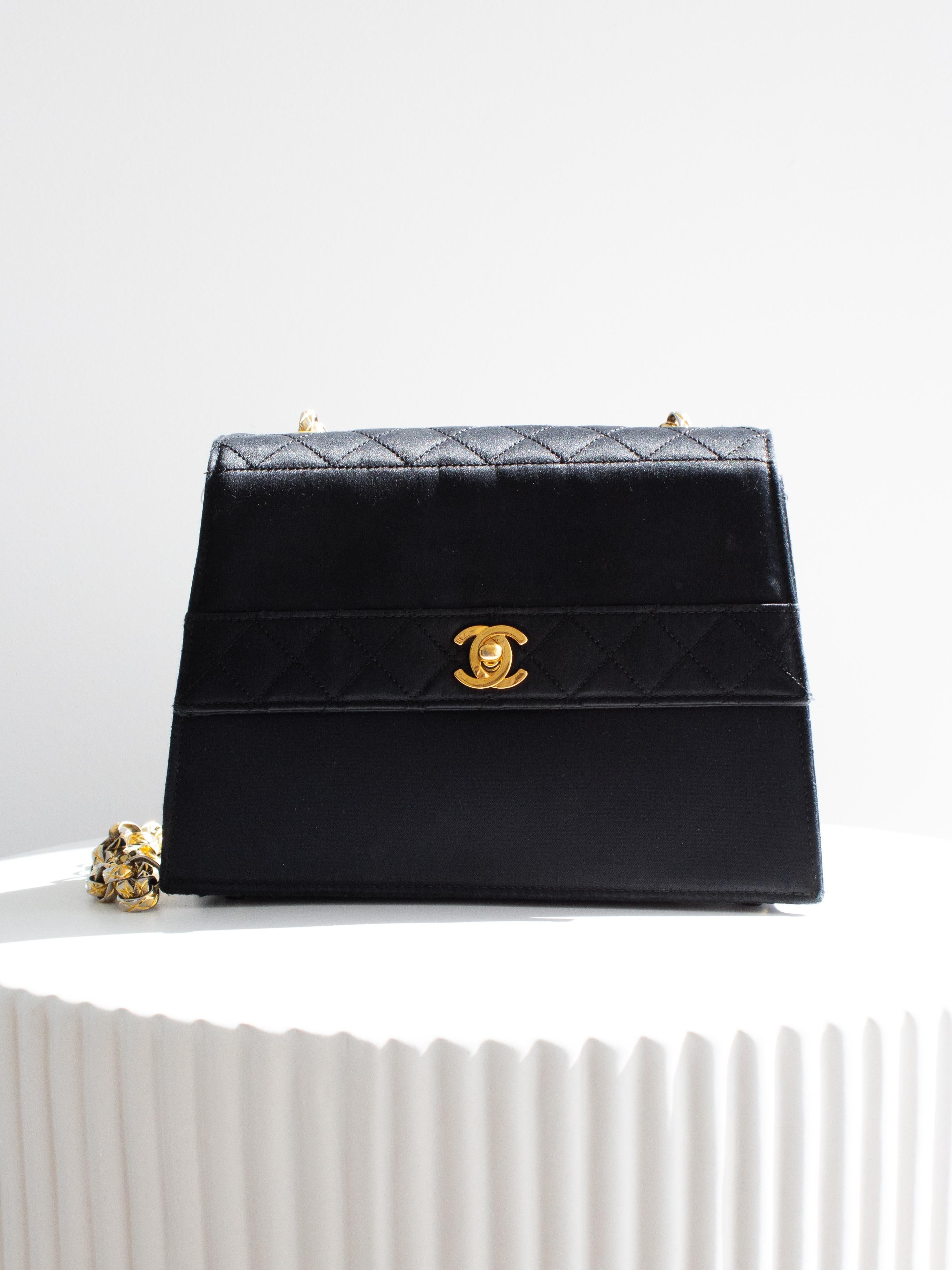 Women's Chanel Vintage 1991 Black Satin Quilted Lambskin Trapezoid 24K Gold CC Bag For Sale