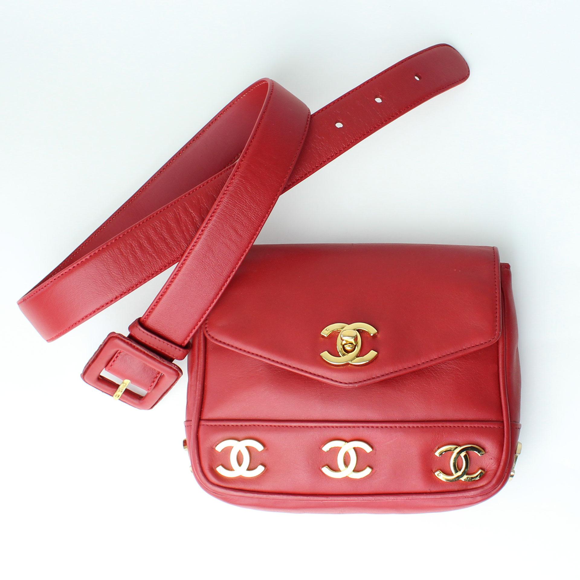 Chanel Vintage 1991 Seltene rote dreifache Cc Logos Gürteltasche mit Gürtel und Gürteltasche  im Angebot 6