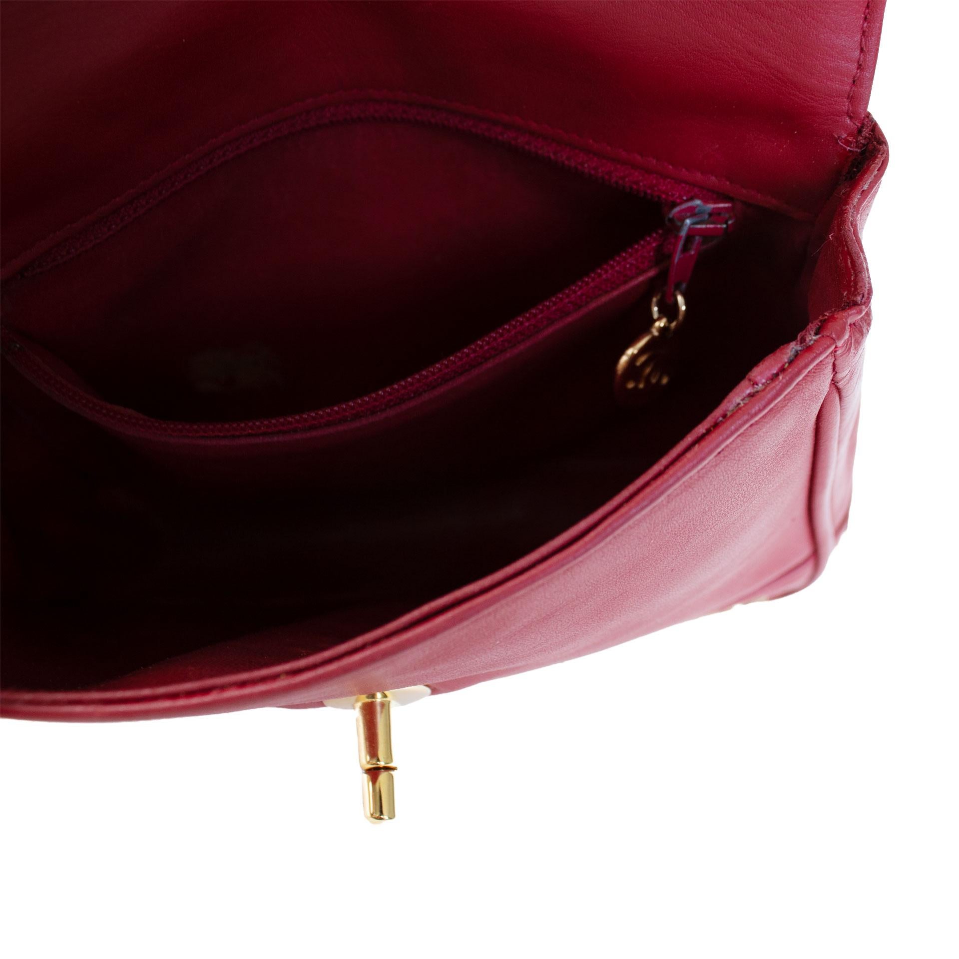Chanel Vintage 1991 Rare Red Triple Cc Logos Waist Belt Fanny Pack Bum Bag  For Sale 1