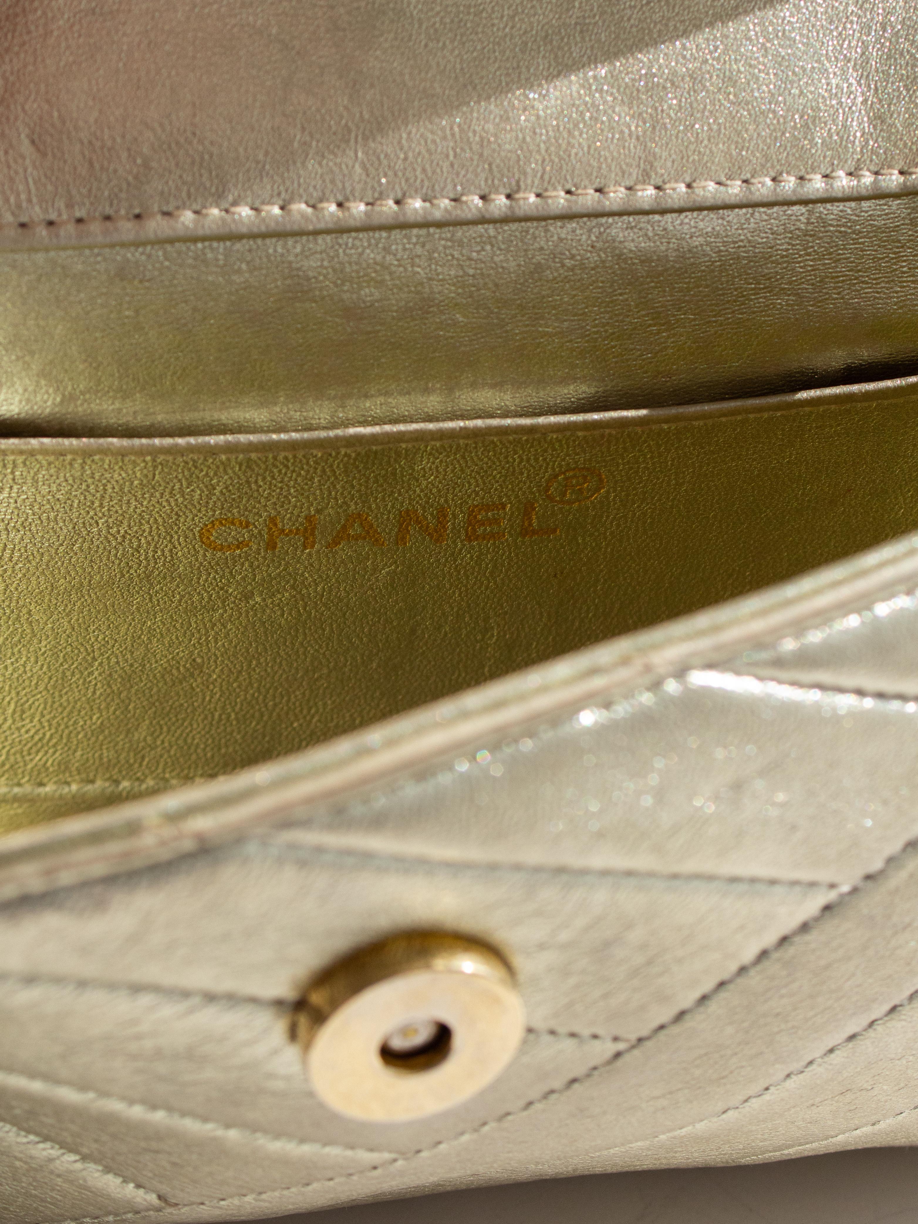 Chanel Vintage 1992 Gold Crystal Embellished CC Lambskin Bias Evening Clutch Bag For Sale 12
