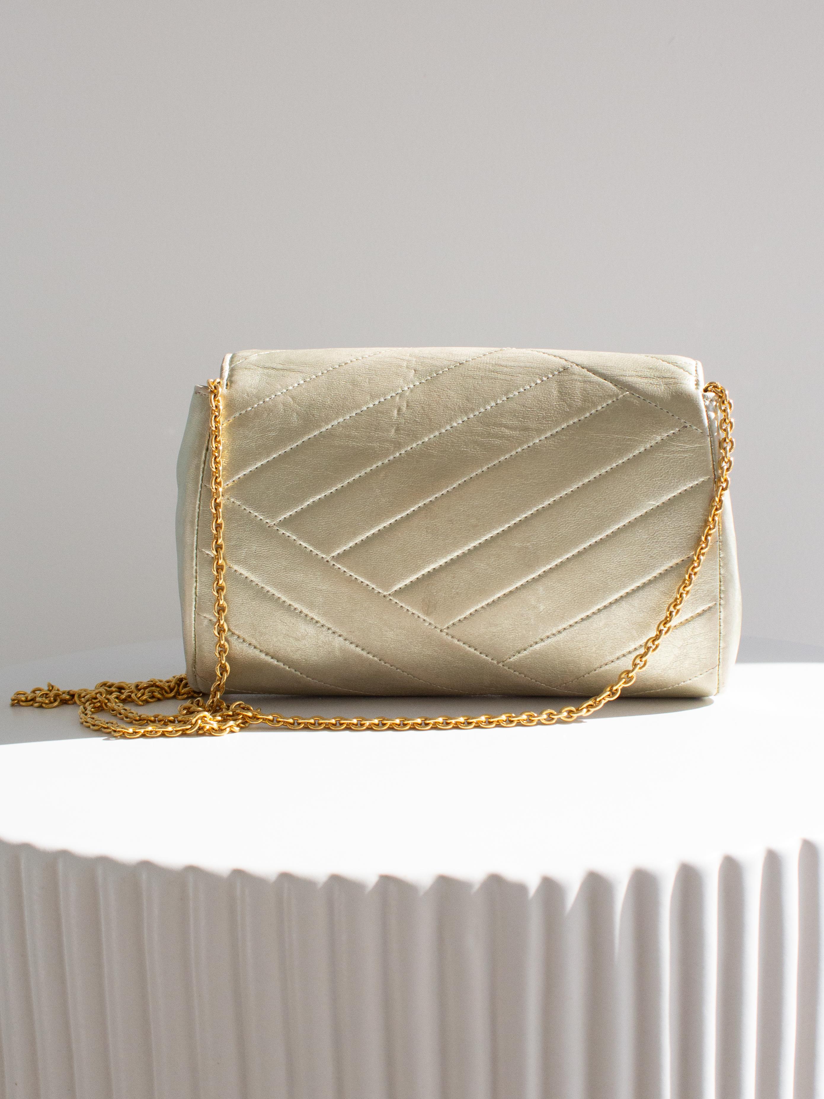 Chanel Vintage 1992 Gold Crystal Embellished CC Lambskin Bias Evening Clutch Bag For Sale 3