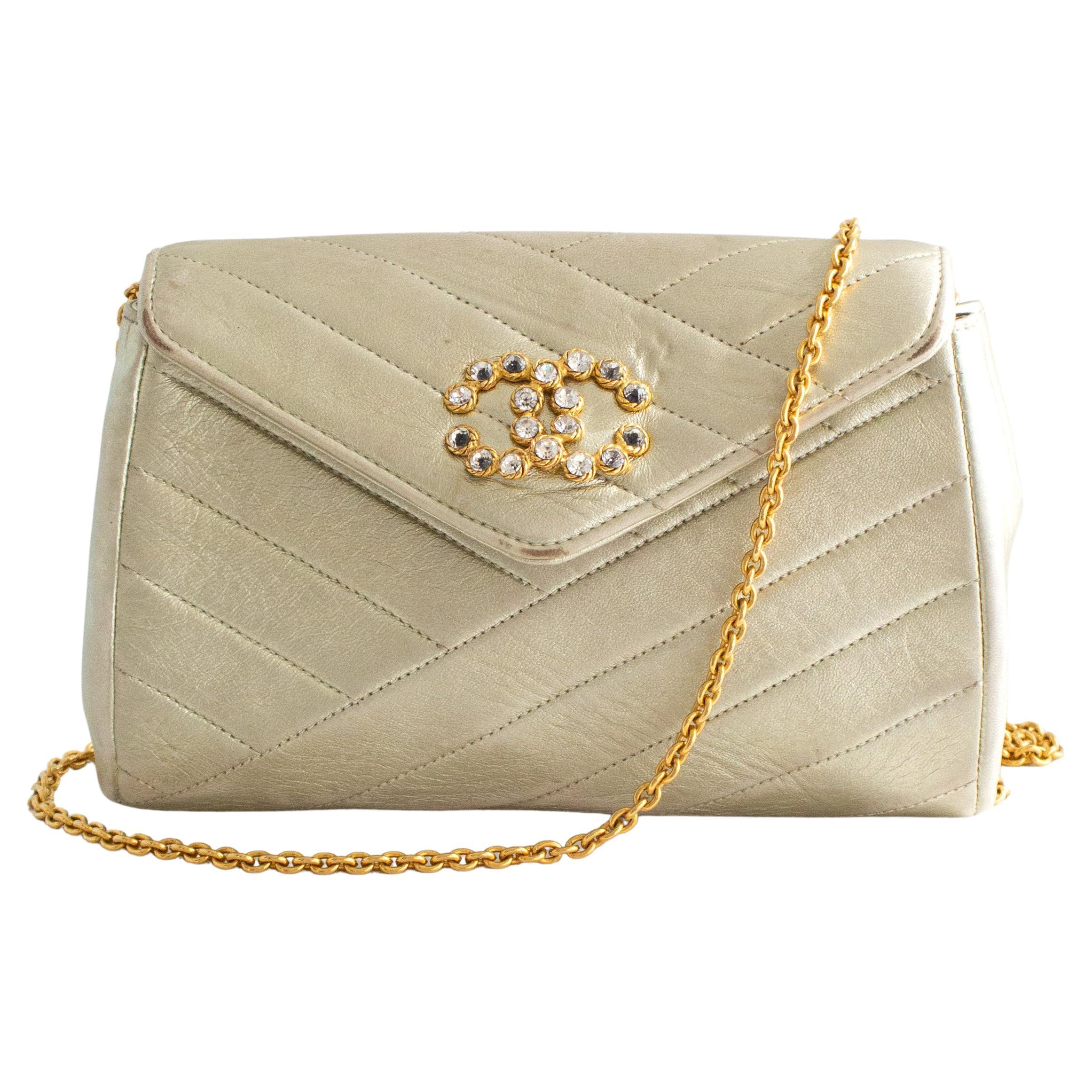 Chanel Vintage 1992 Oro Cristal Adornado CC Piel de Cordero Bies Bolso de Noche de Embrague