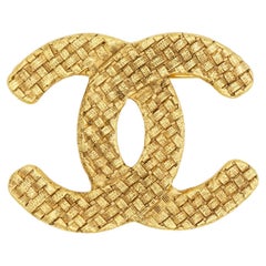 Chanel Vintage 1992 Iconic Coco Logo CC Interlocked Quilted Woven Gold Brooch