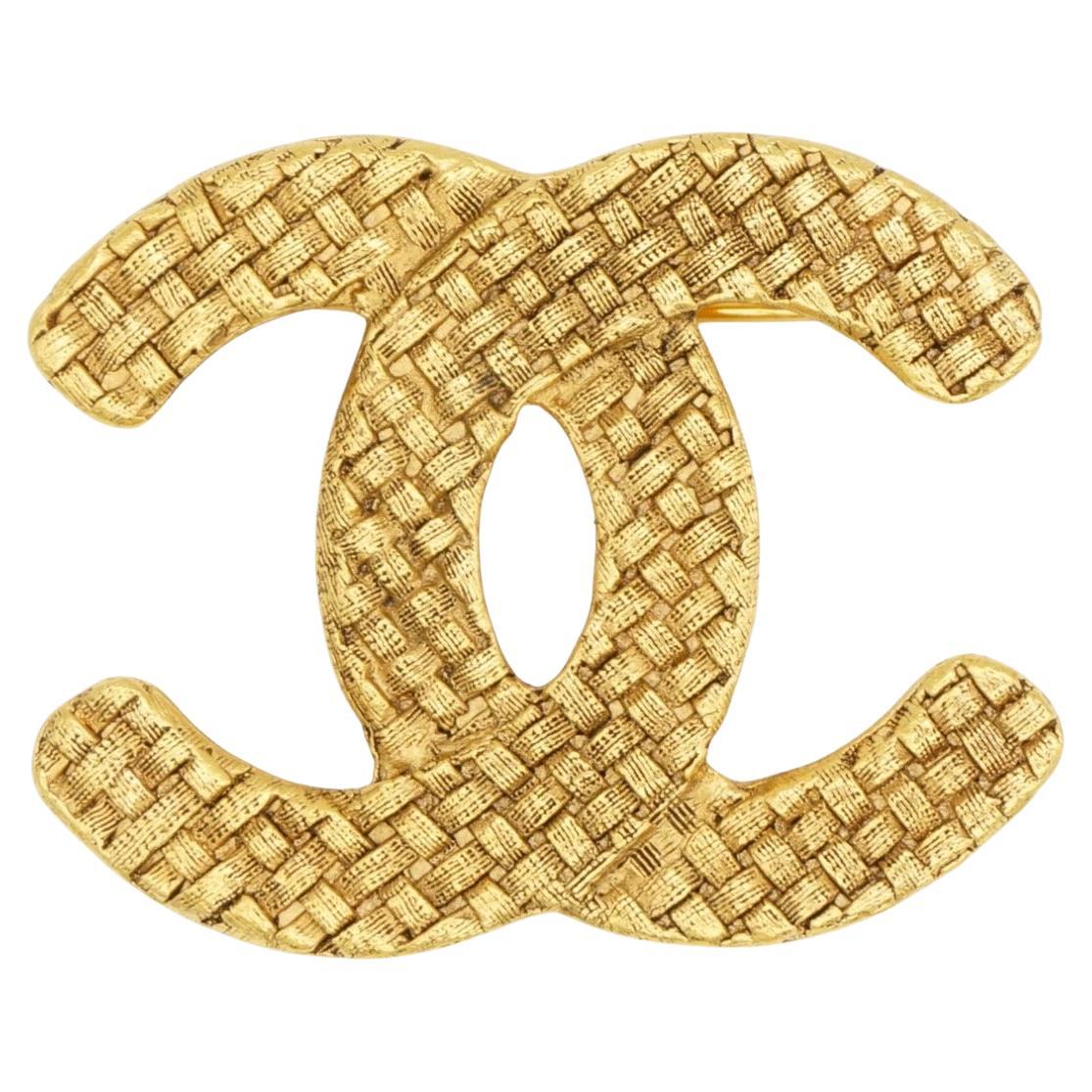 Chanel Vintage 1992 Iconic Coco Logo CC Interlocked Quilted Woven Gold Brooch