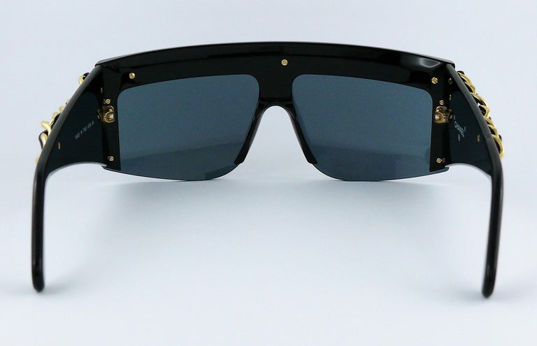 Chanel Vintage 1992 Iconic Leather Chain Sunglasses For Sale at 1stDibs ...