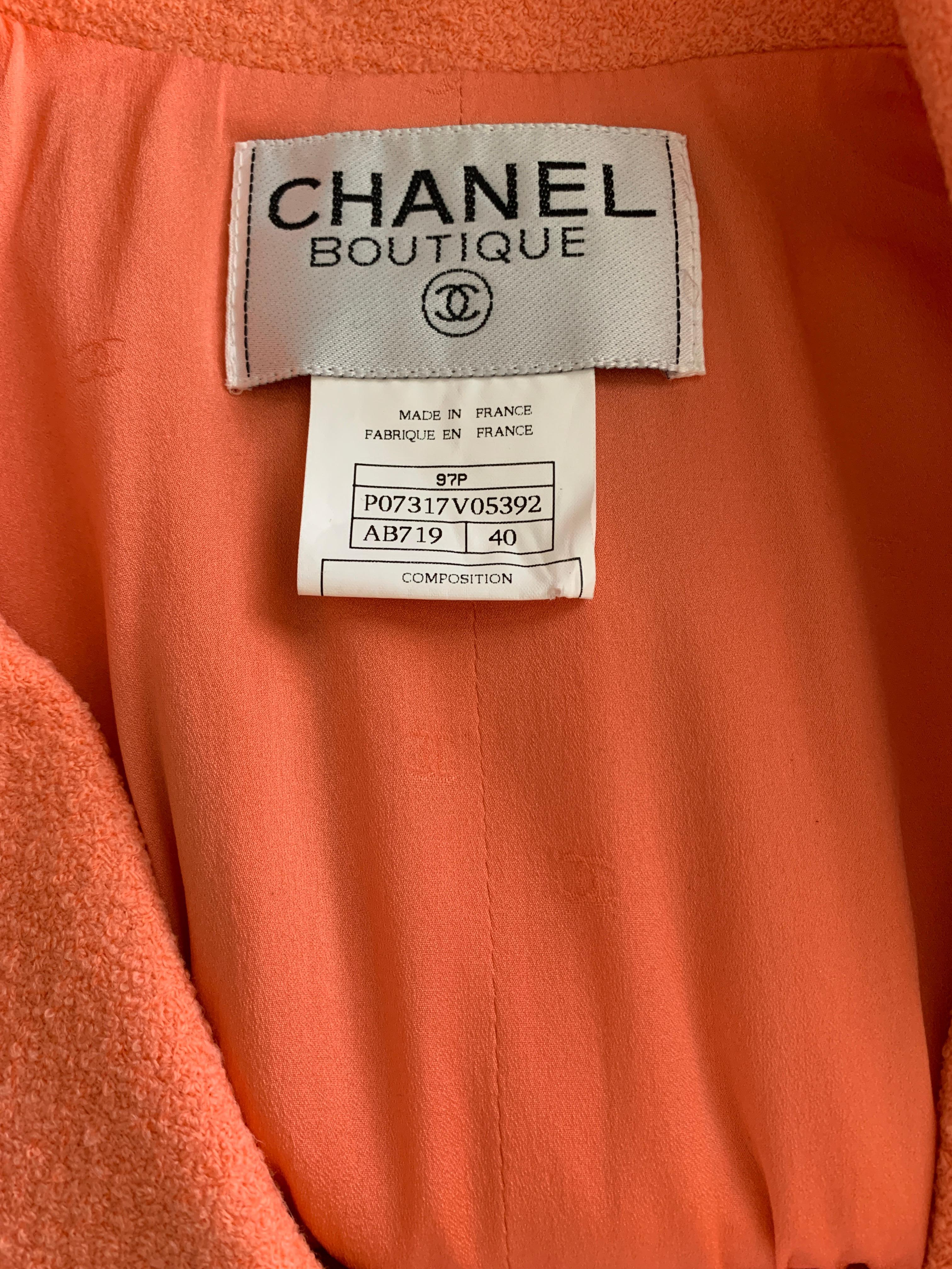 Chanel Vintage S/S 1992 Single Breasted Coral Jacket 
Size 40 
Great Condition 
Two real Pockets, Two Faux Pockets 
Wool and Nylon with Silk Lining 
