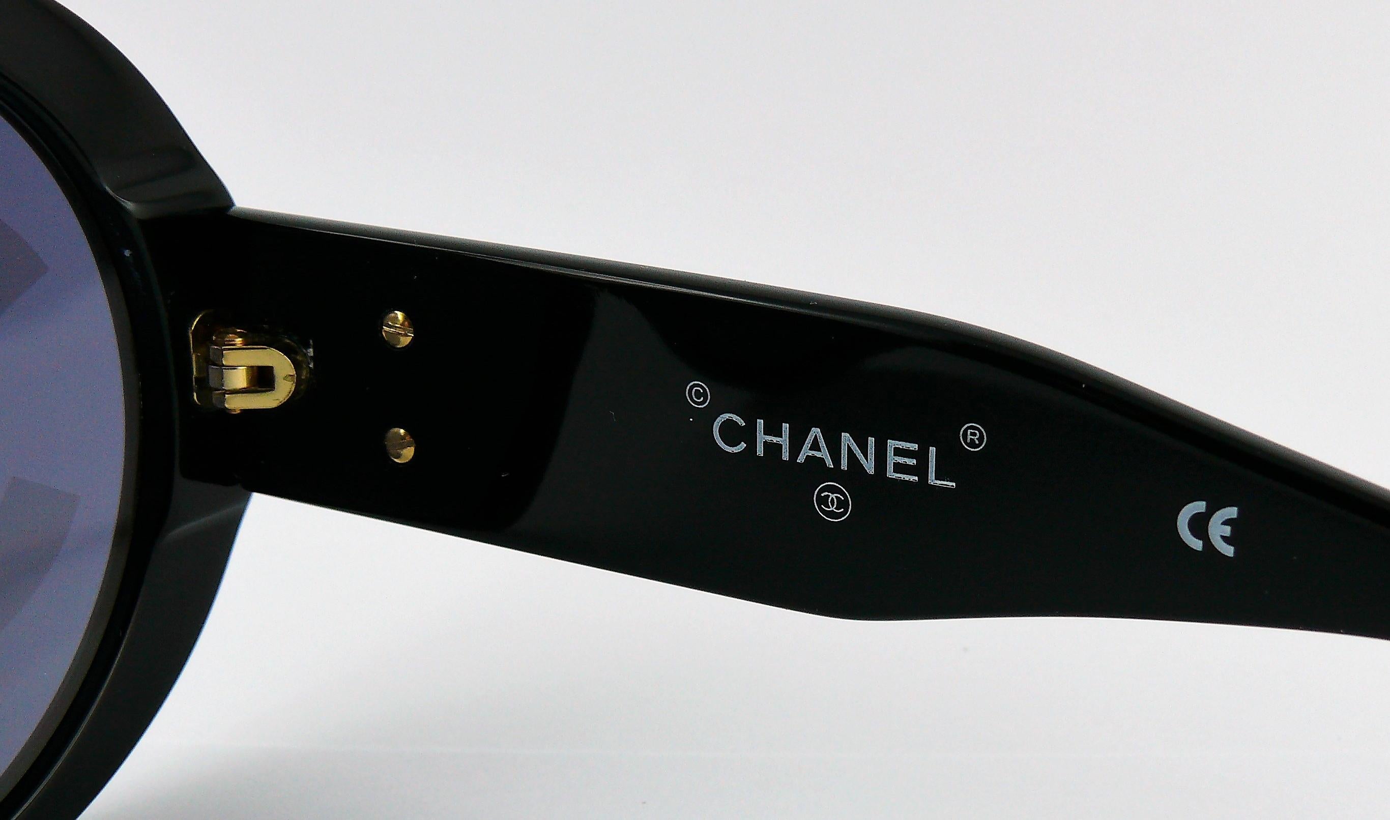 Chanel Vintage 1993 Iconic CC Lenses Black Sunglasses 8