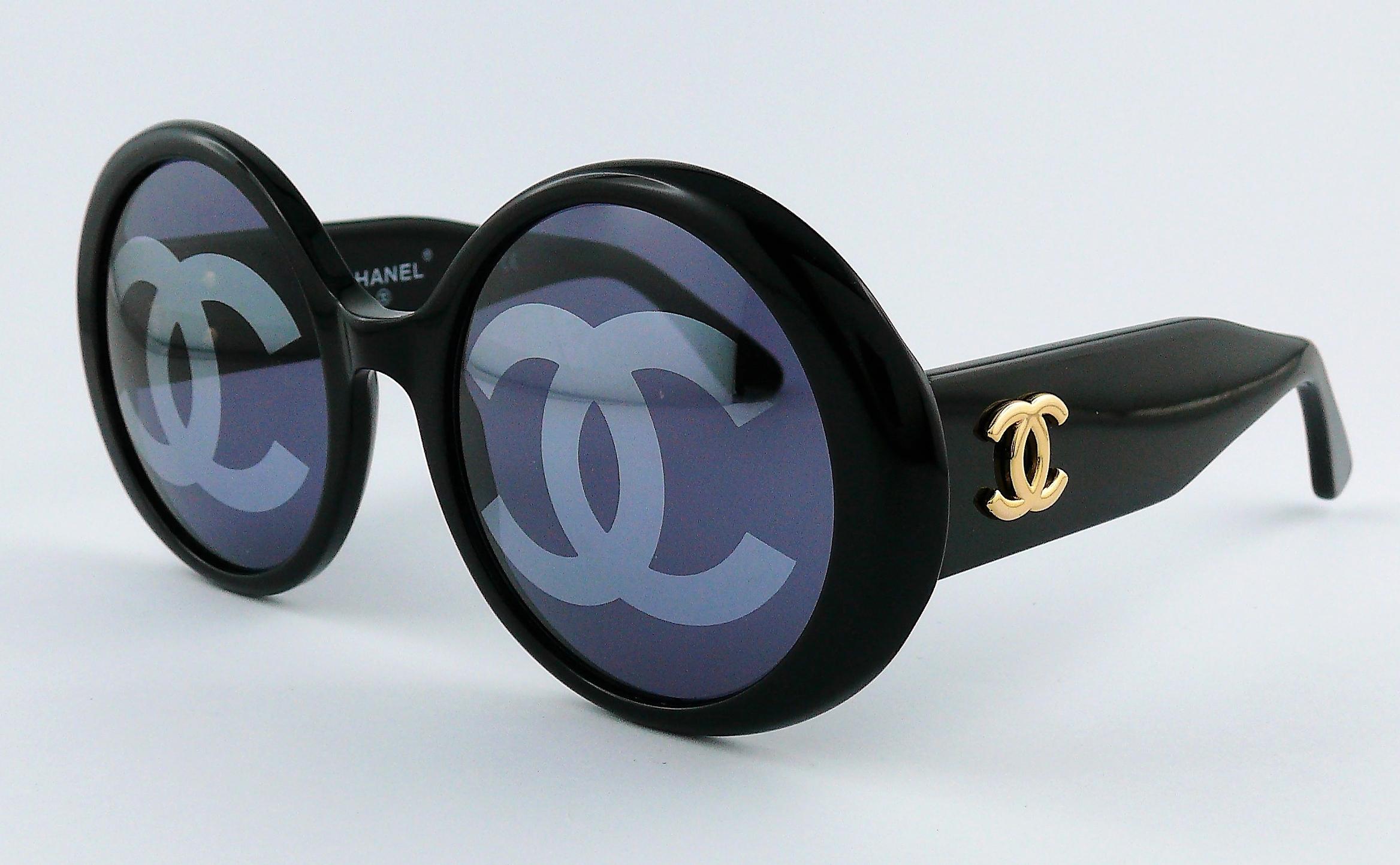 Chanel Vintage 1993 Iconic CC Lenses Black Sunglasses 1