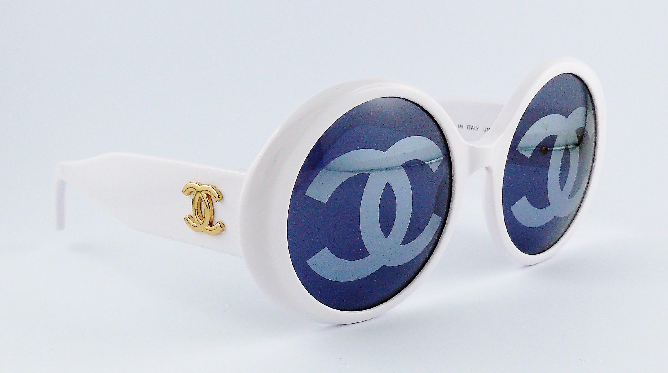 chanel sunglasses with logo on lens
