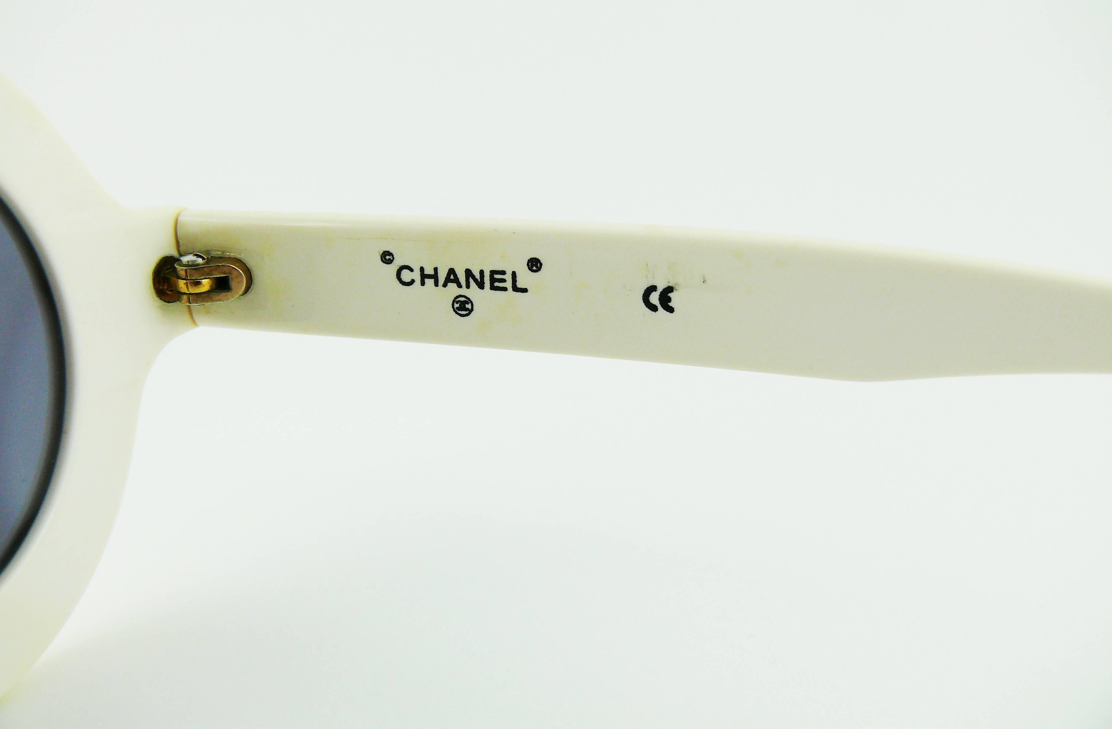 Women's Chanel Vintage 1993 Iconic Chanel Paris White Sunglasses
