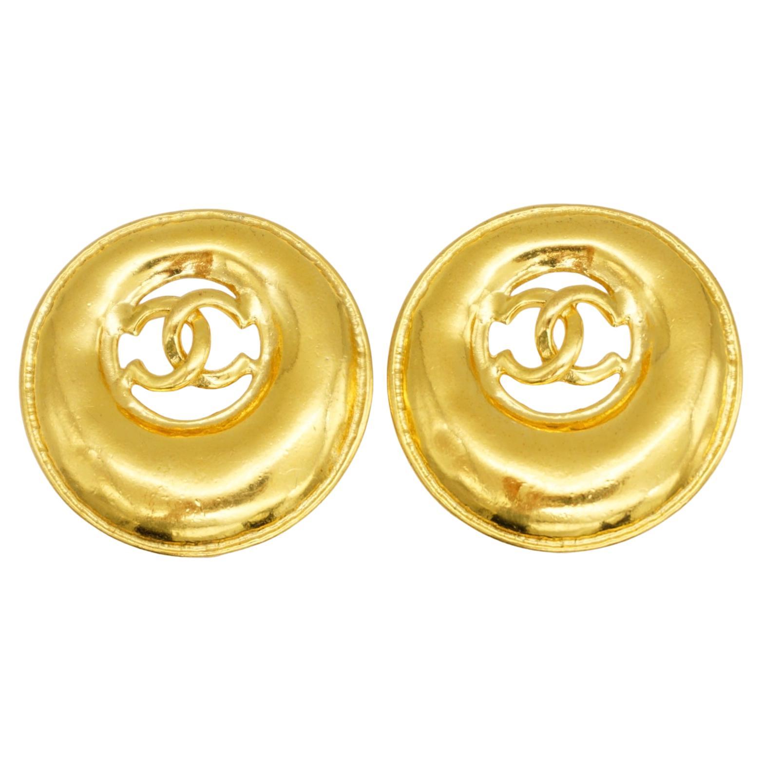 Chanel Vintage 1993 Large Logo CC Coco Double Circle Openwork Glow Earrings For Sale