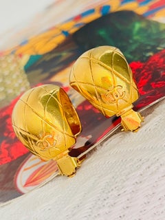 Chanel Vintage 1993 Matelassé Quilted Logo CC Coco Crush Domed Hoop Earrings