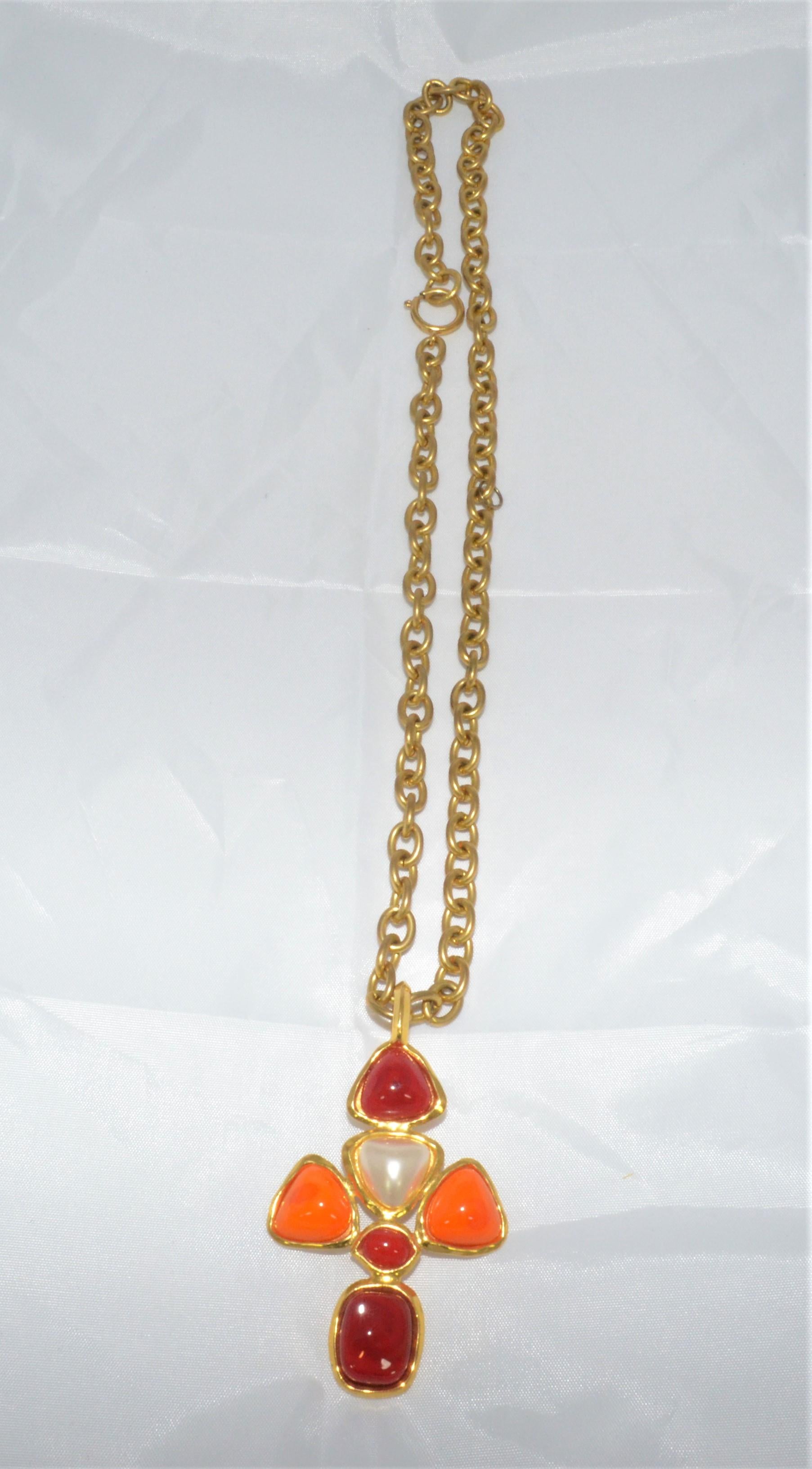 Chanel Vintage 1993 P Chain Necklace with Gripoix Pendant 1