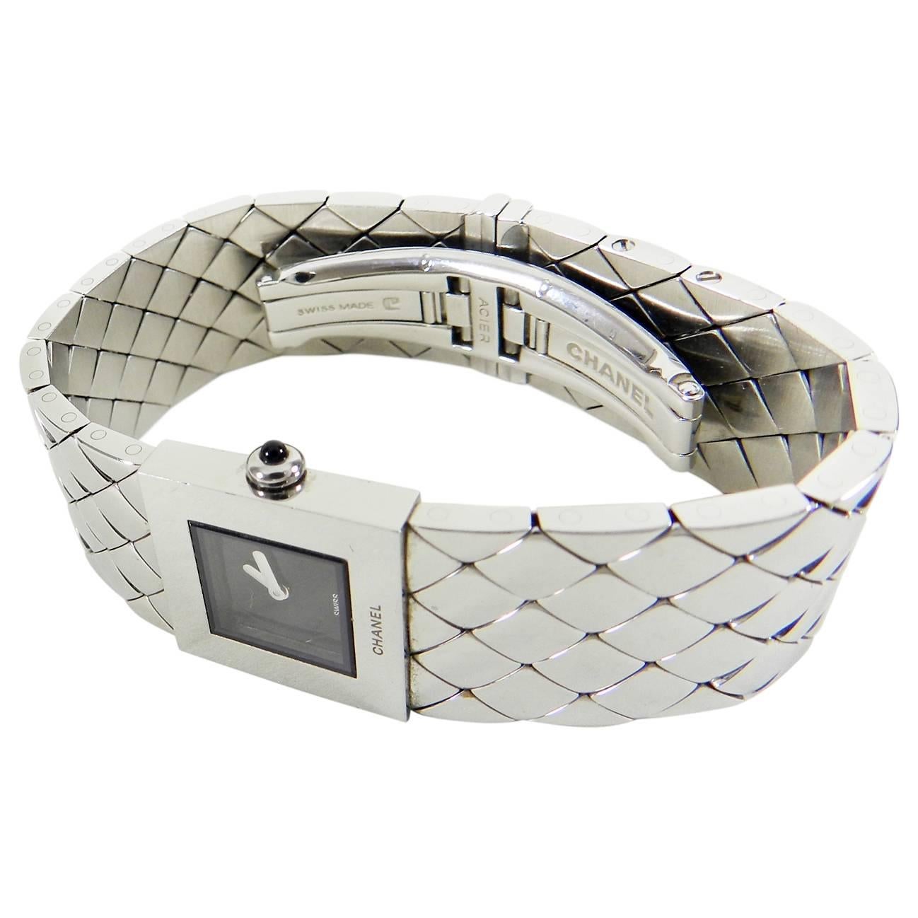 Chanel Ladies Vintage Silver Matelasse Quilt Acier Quartz Wristwatch ...