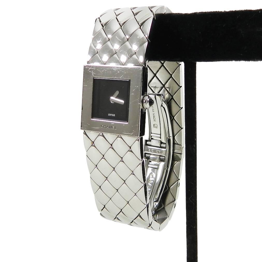 Chanel Ladies Vintage Silver Matelasse Quilt Acier Quartz Wristwatch, 1993 1